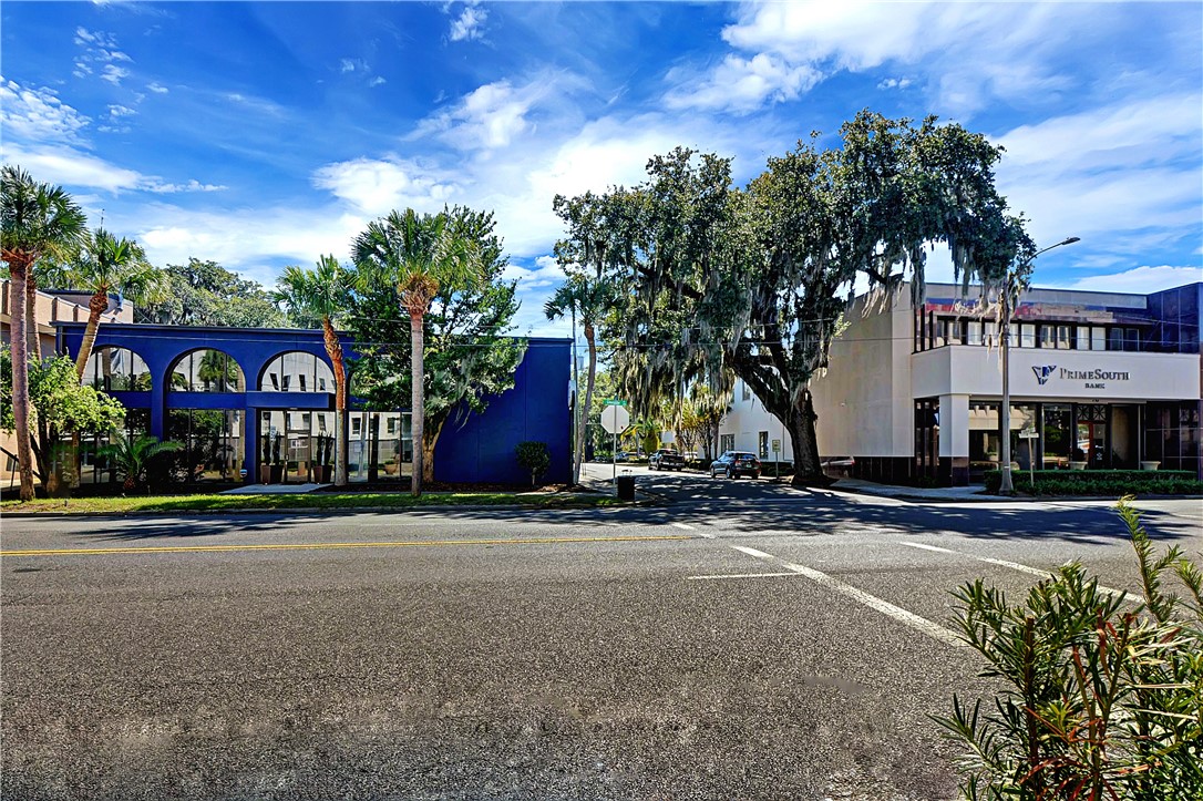 800 Gloucester Street