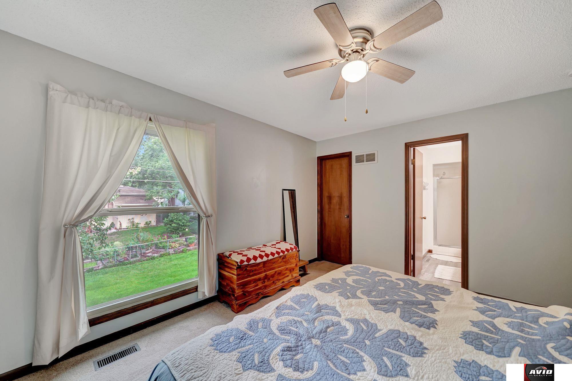 223 N 75th Court