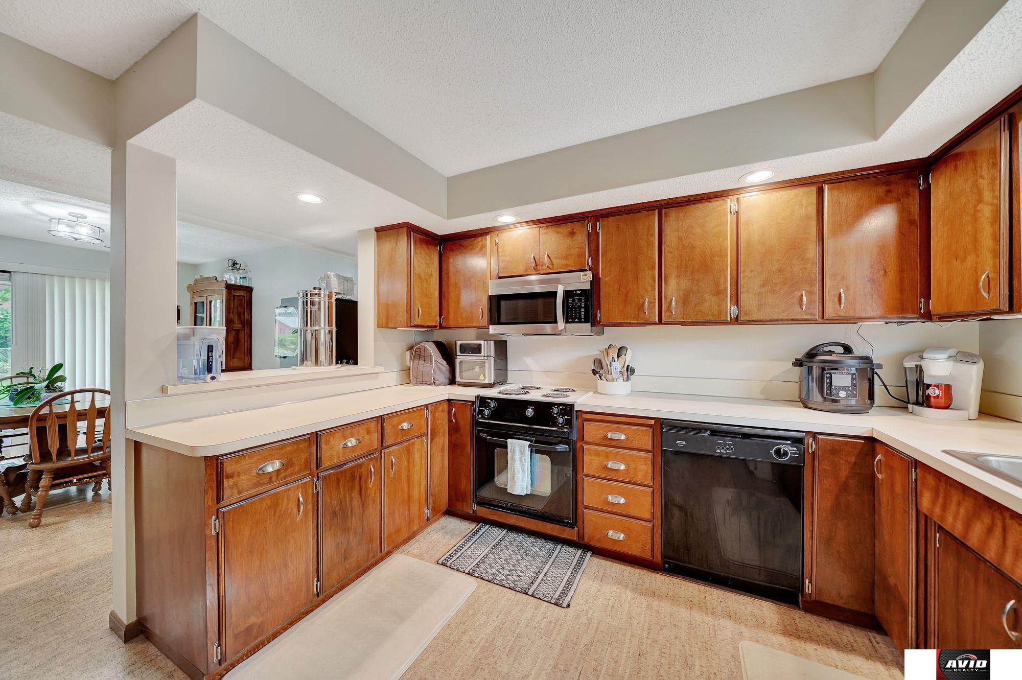 223 N 75th Court