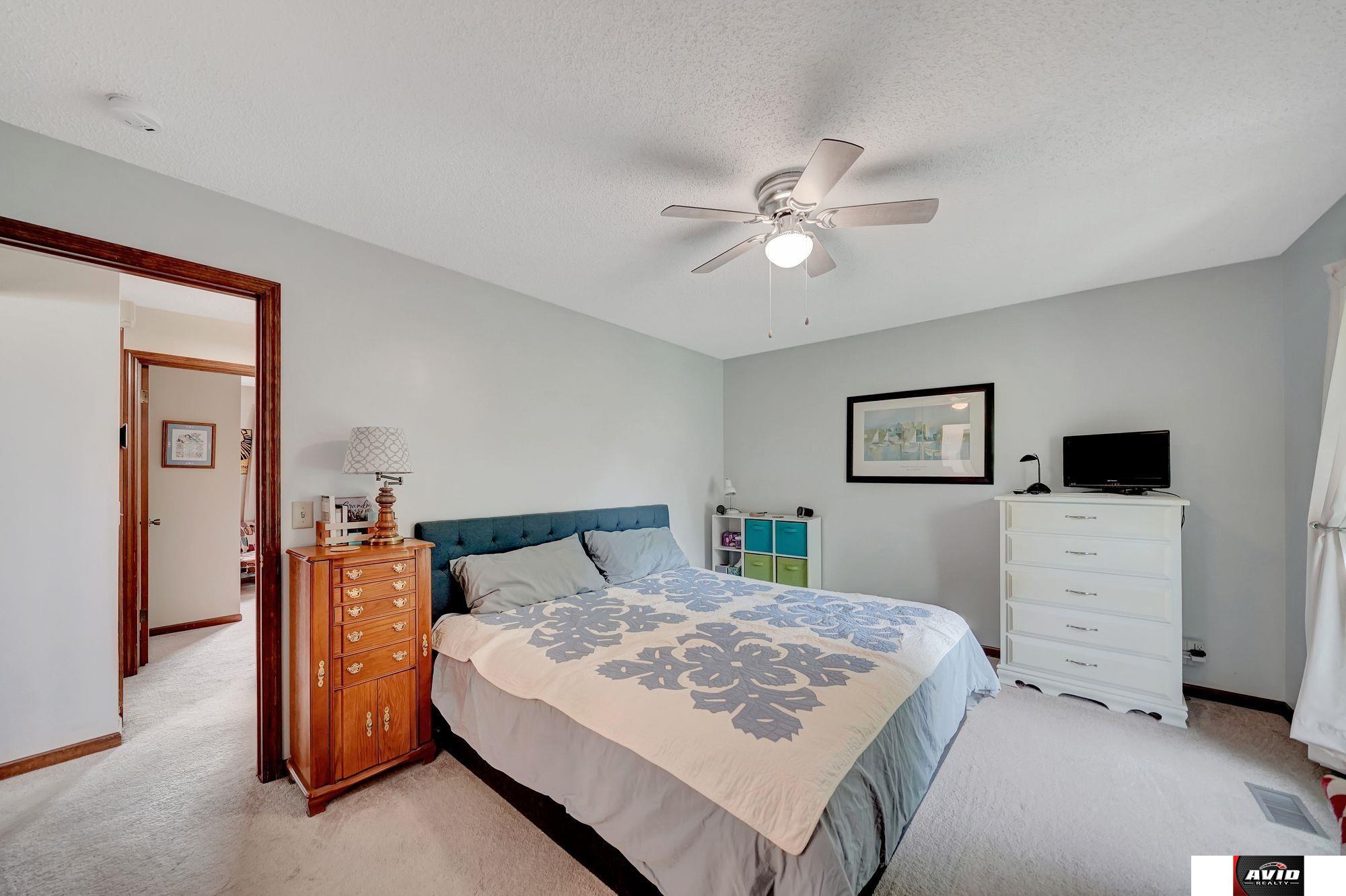 223 N 75th Court