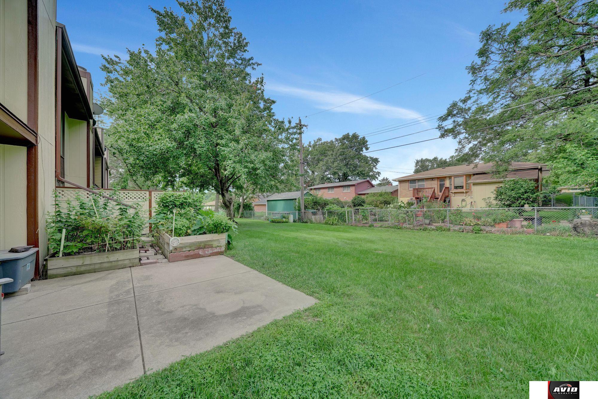 223 N 75th Court