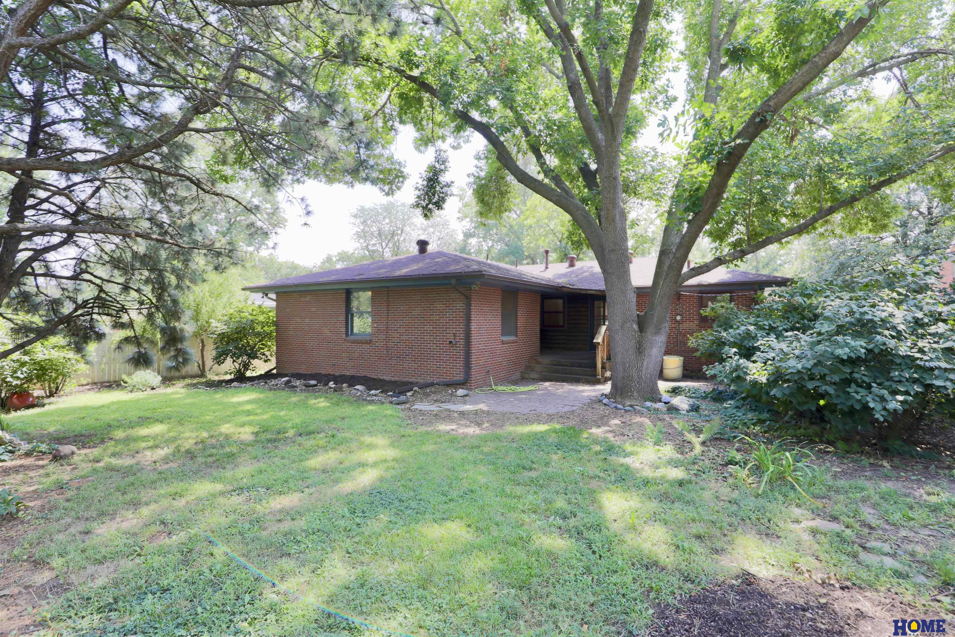 3215 Curtis Drive, Lincoln