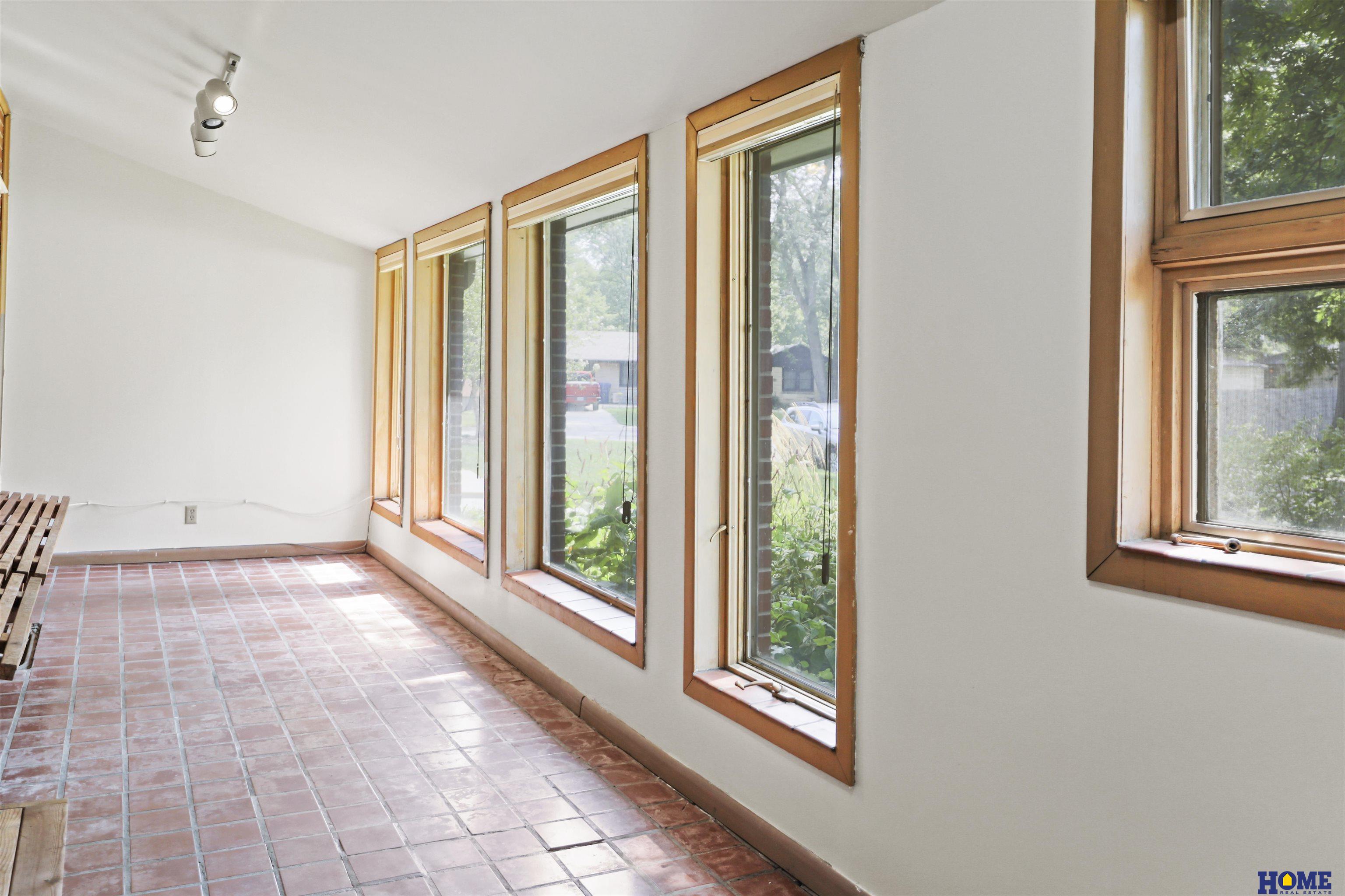 3215 Curtis Drive, Lincoln