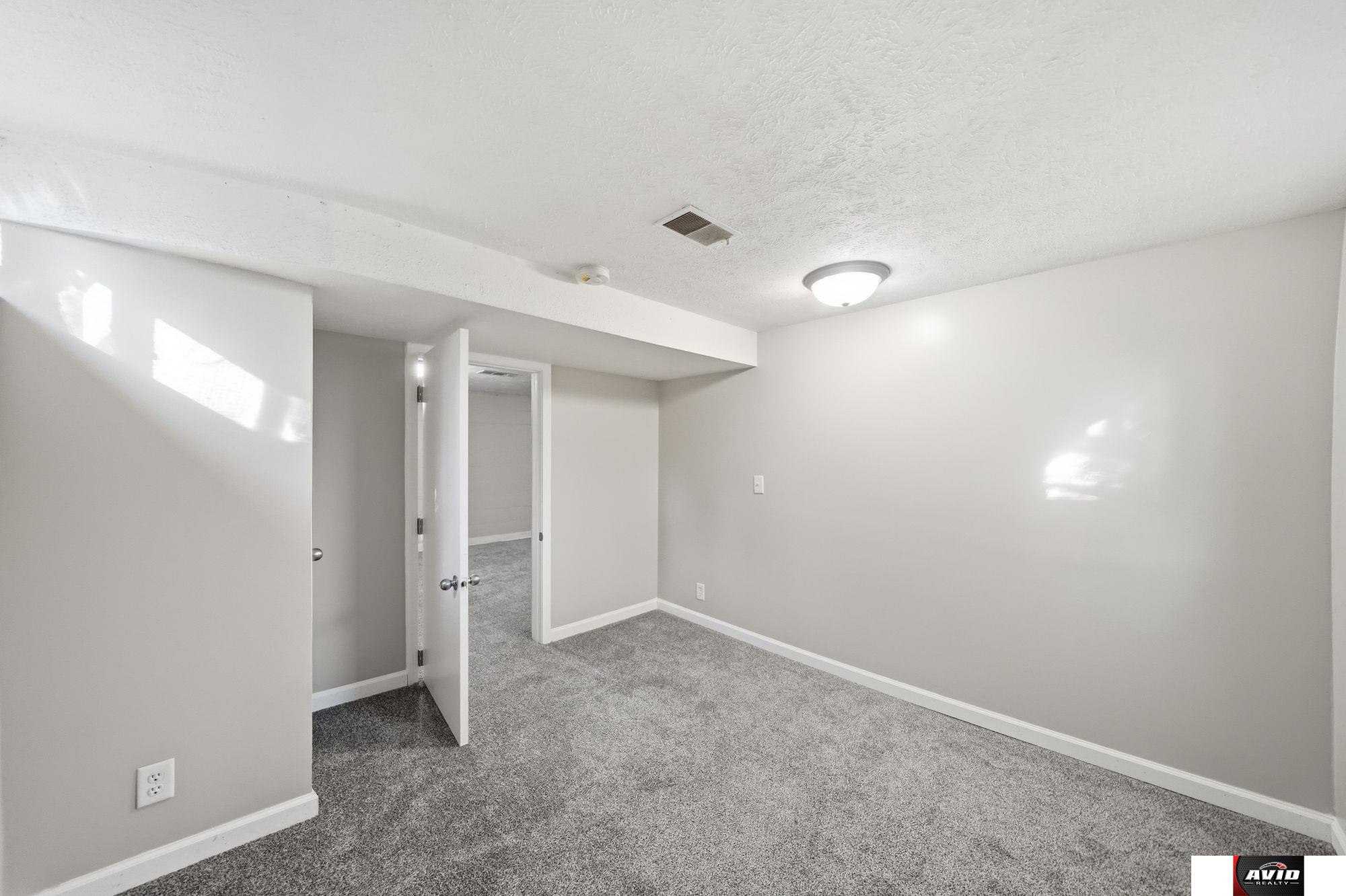 3400 N 52nd Street, Lincoln