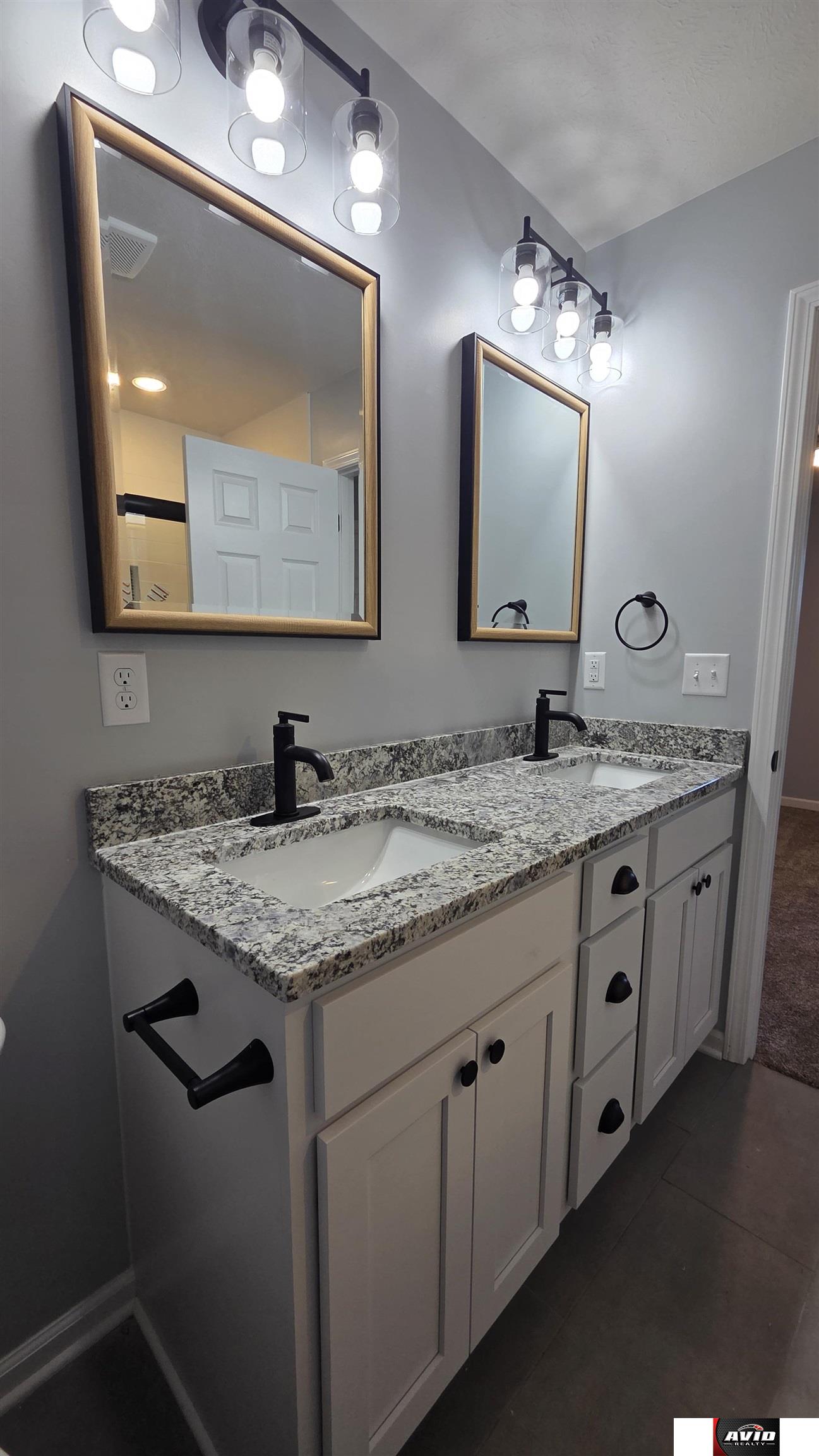 118 W 1st Street, Valparaiso