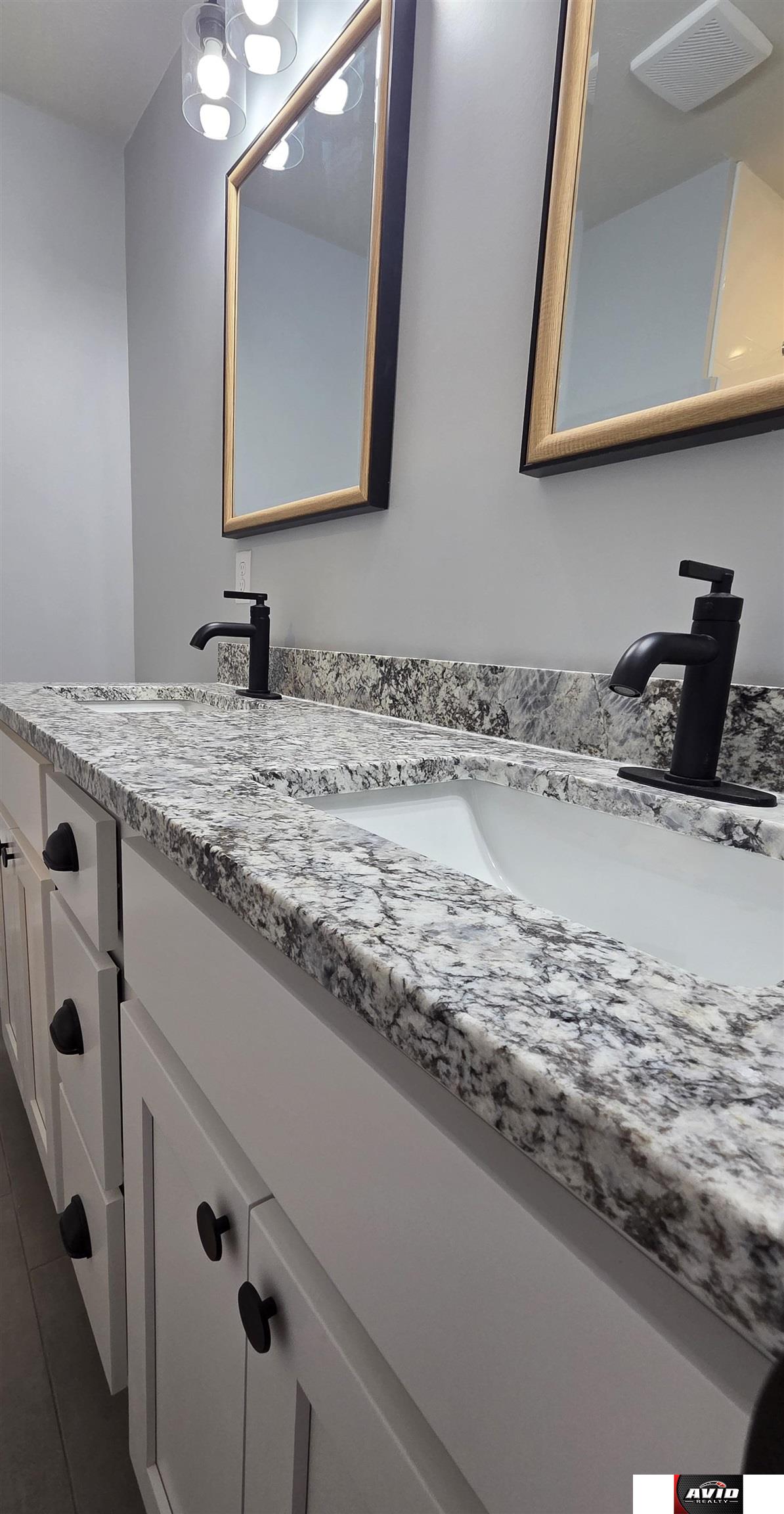 118 W 1st Street, Valparaiso