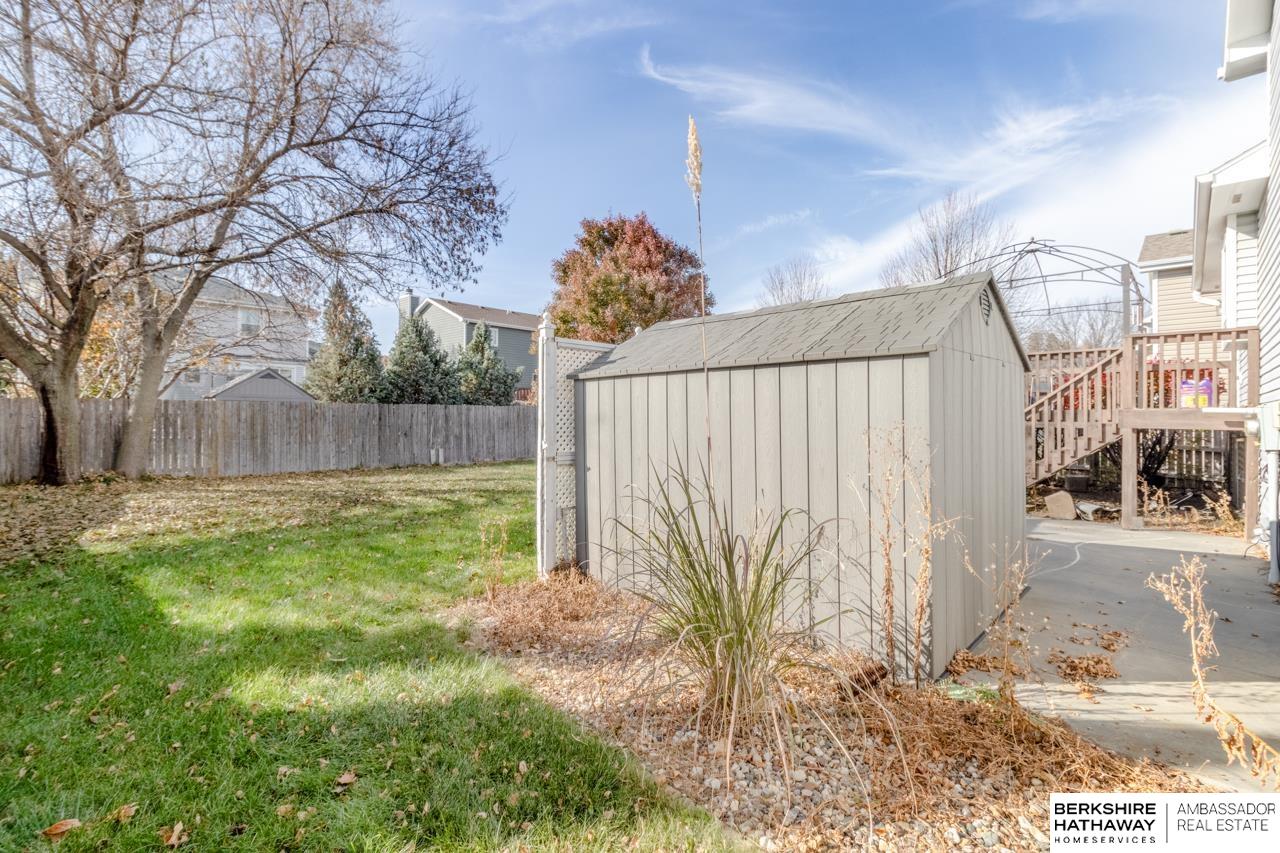 5221 NW 3 Street