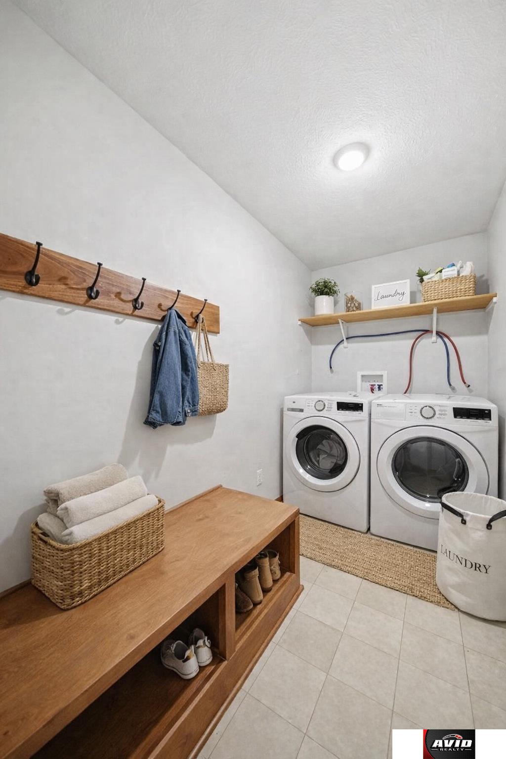 10111 White Pine Road