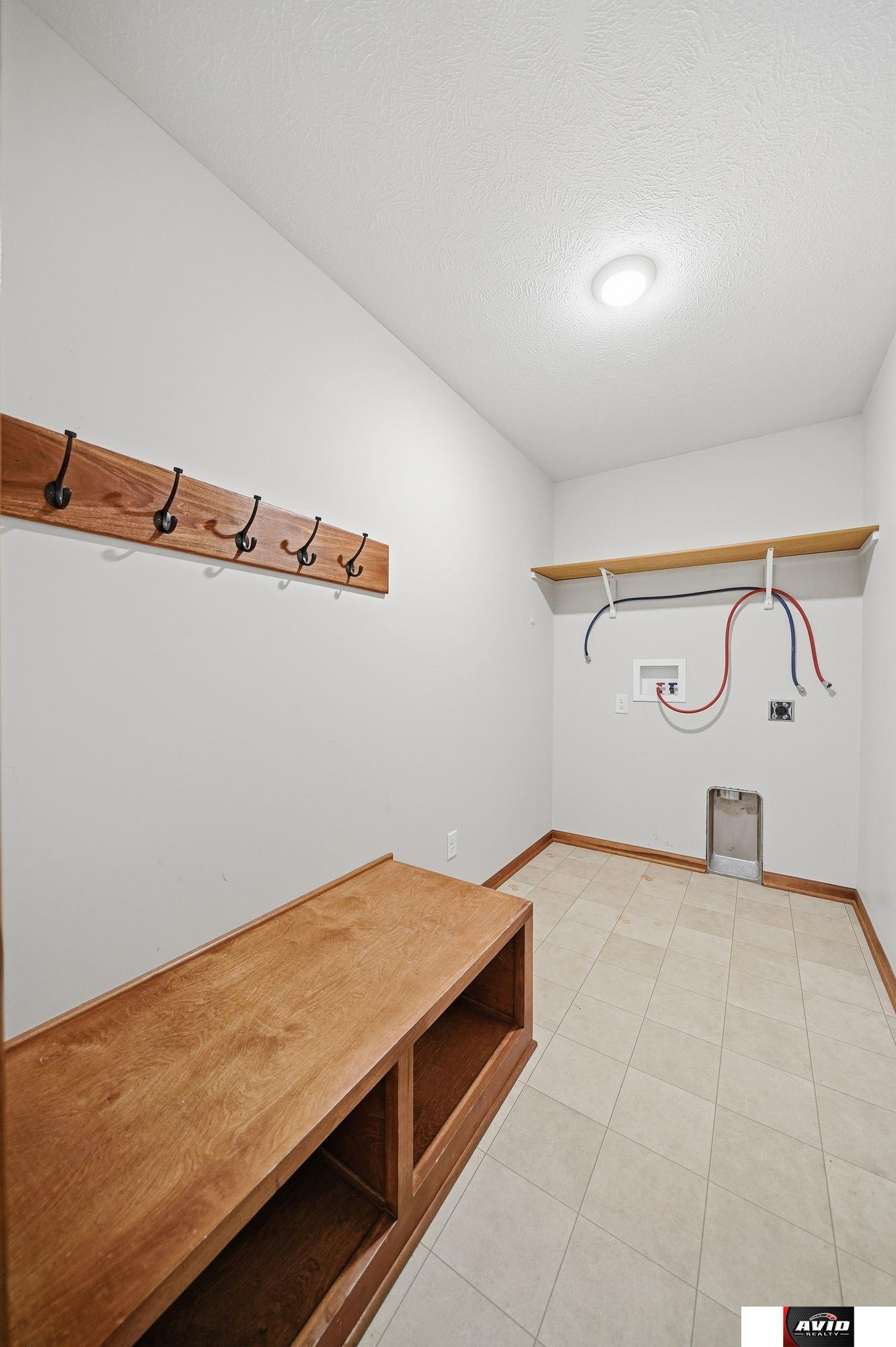 10111 White Pine Road