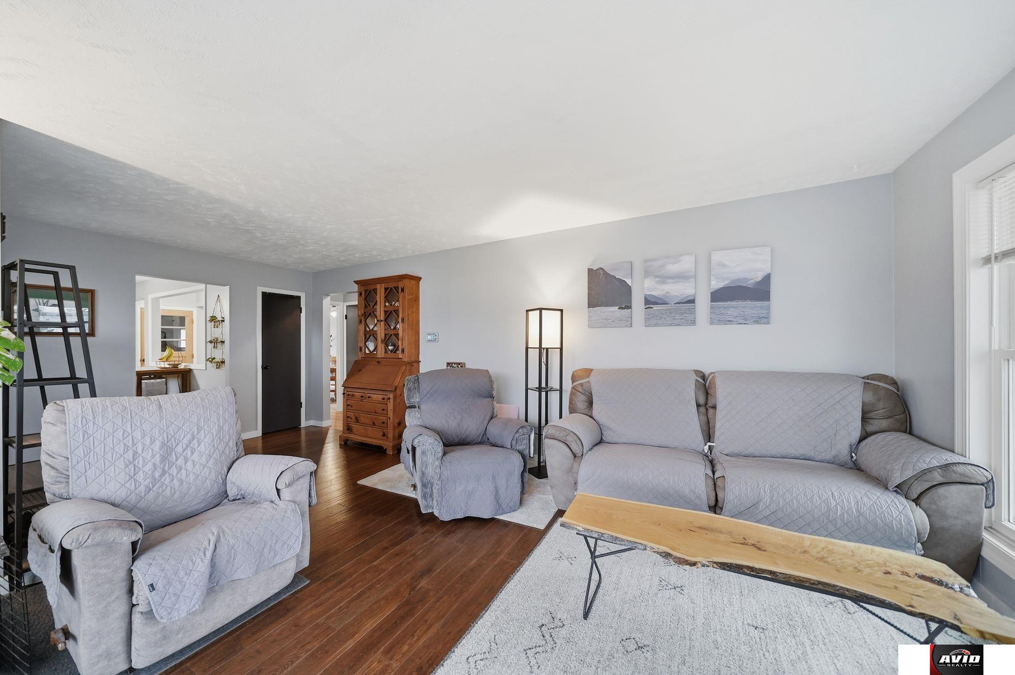 111 E 3rd Street