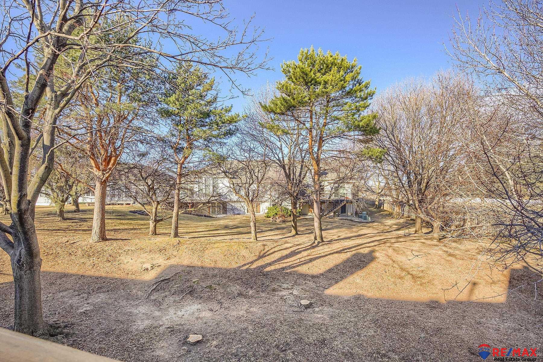 724 Villa Plaza