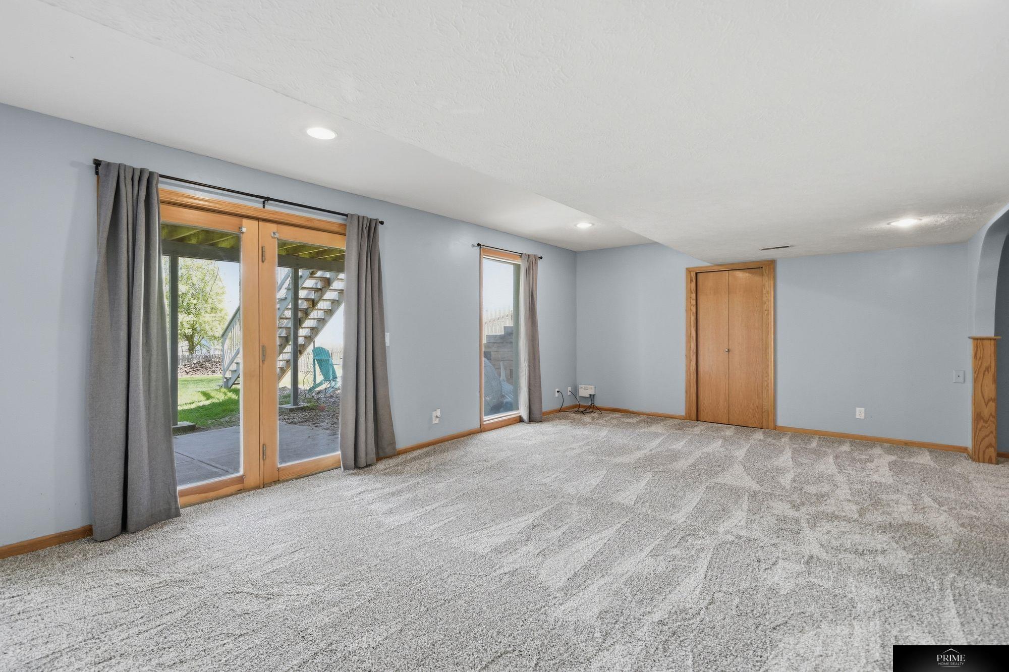 10326 Newport Avenue