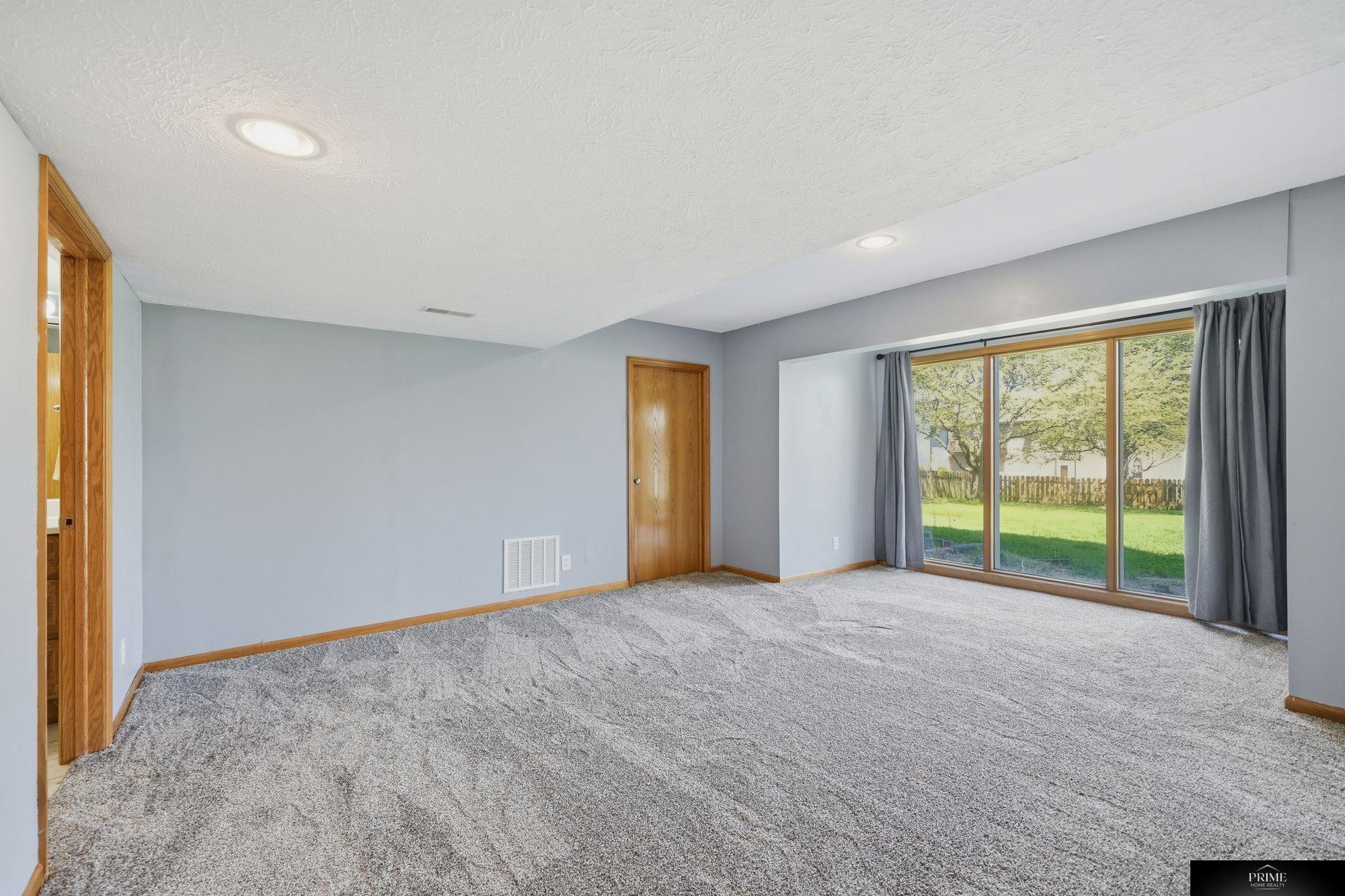 10326 Newport Avenue