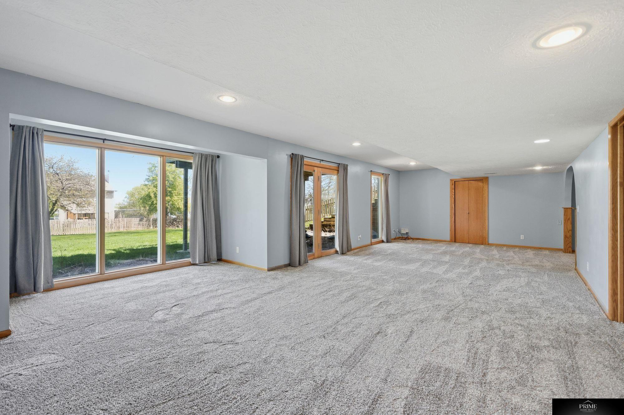 10326 Newport Avenue