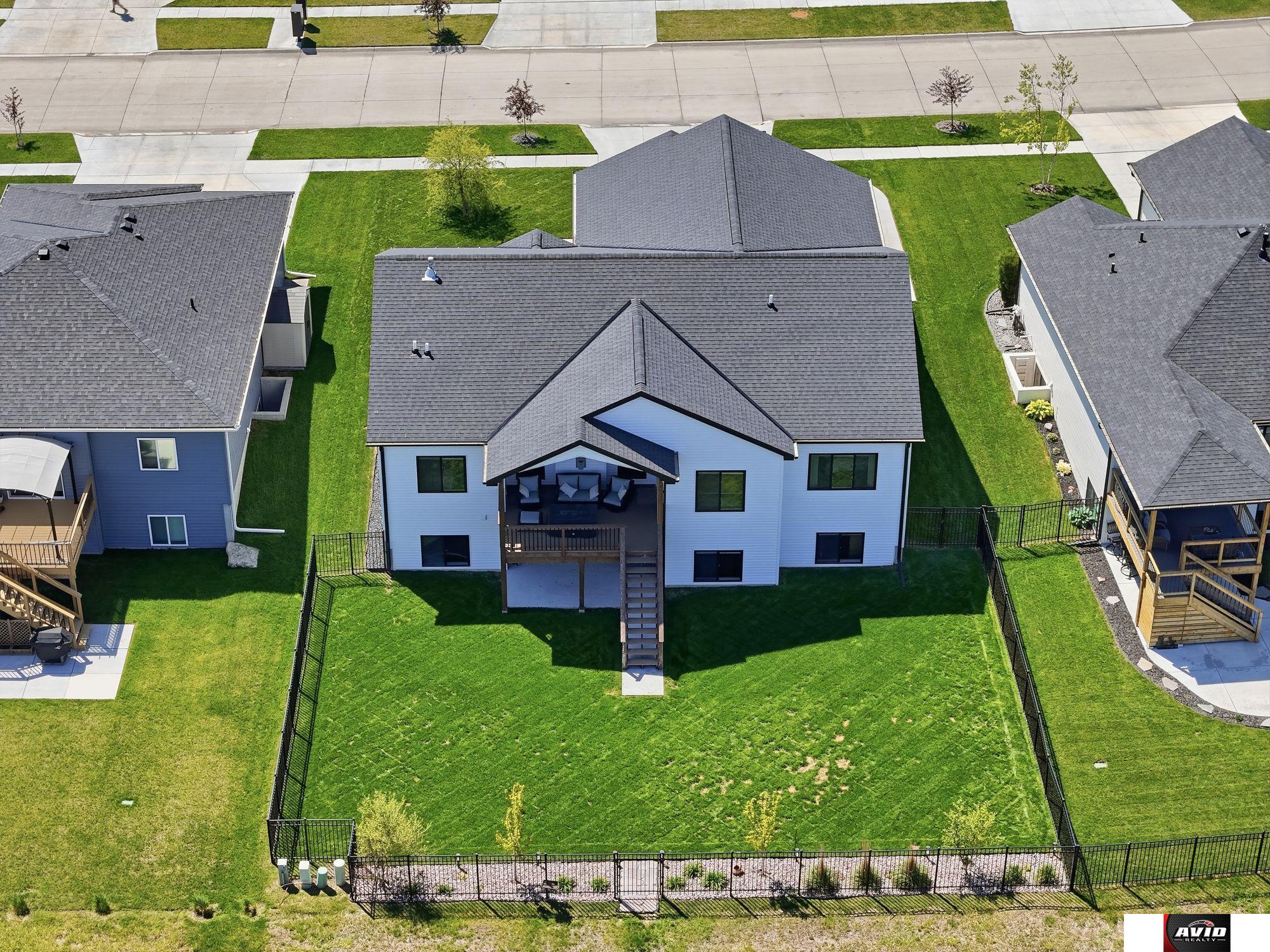 766 W Panorama Drive