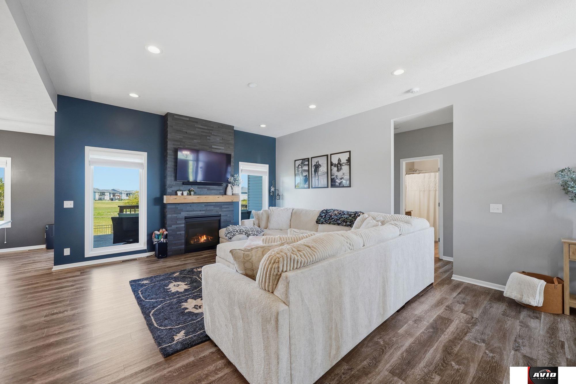 766 W Panorama Drive