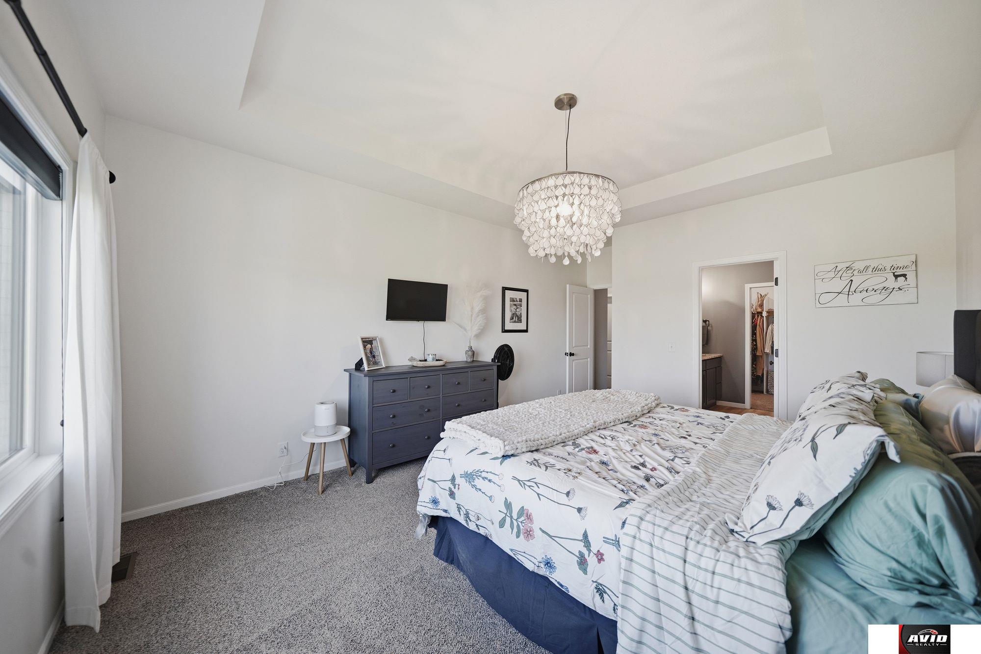 766 W Panorama Drive