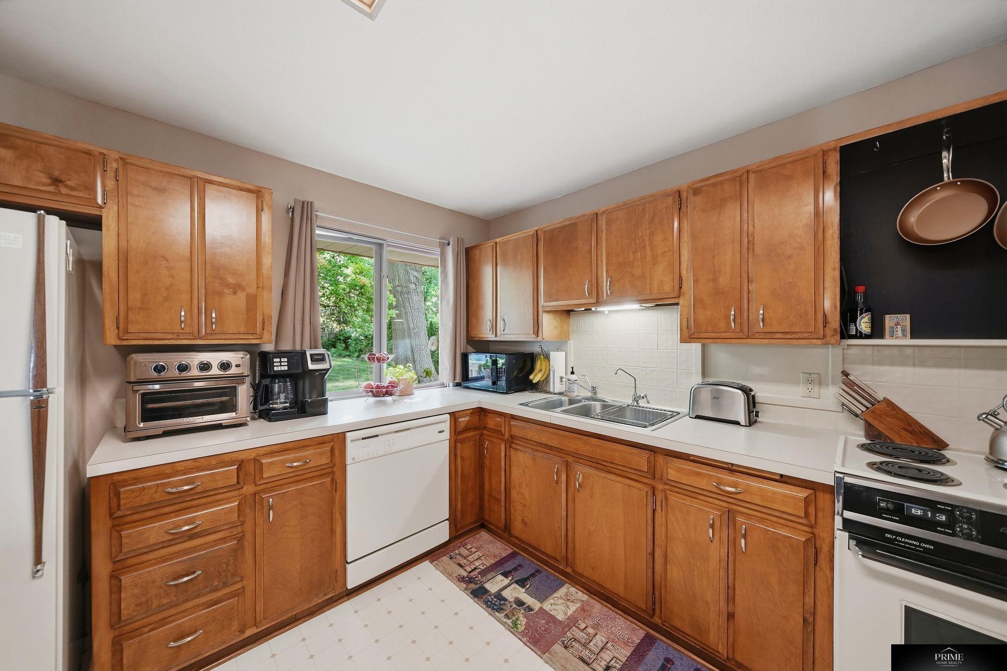8022 Talbot Trail