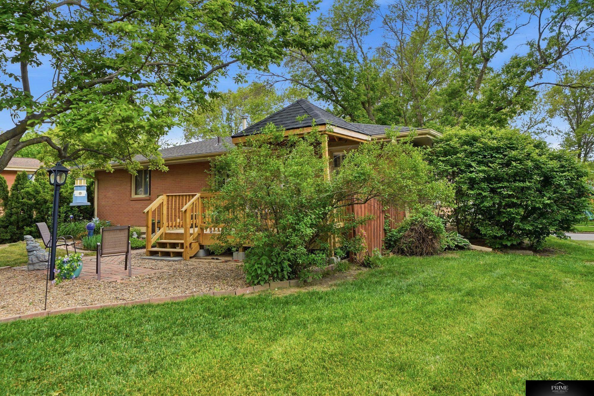 8022 Talbot Trail