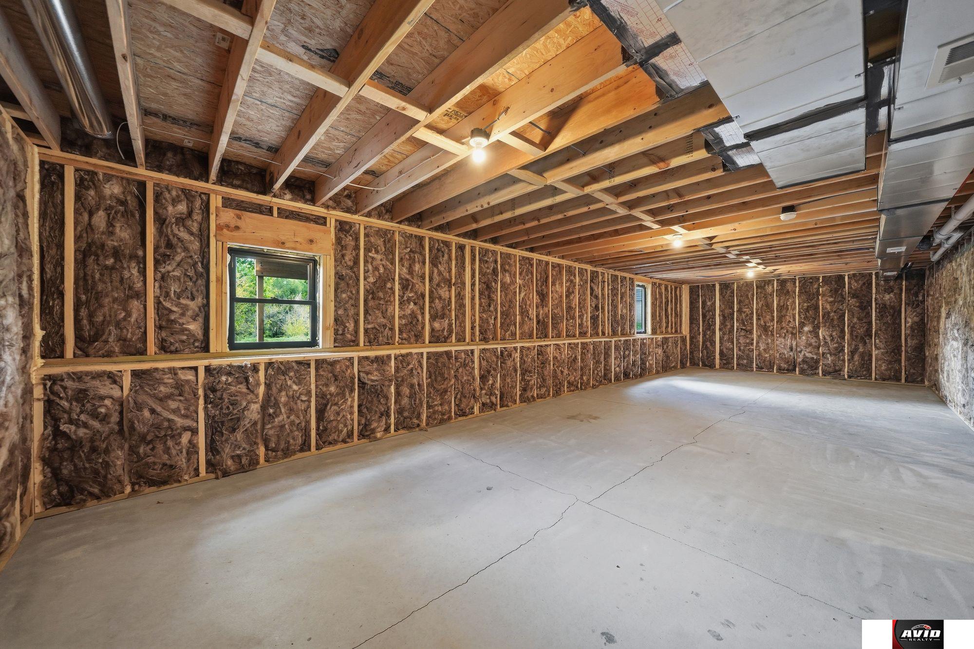 122 W 1st Street