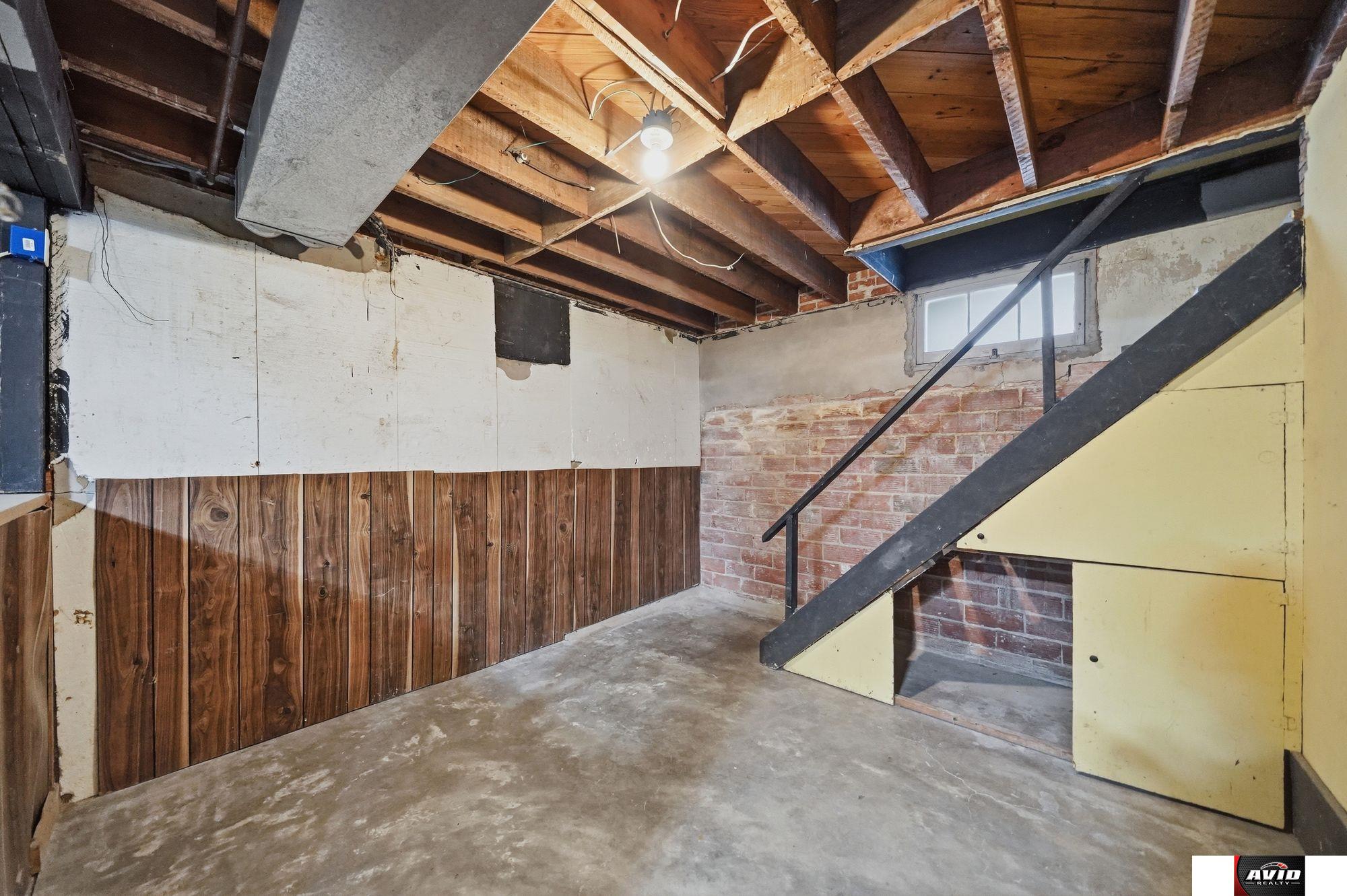115 E 7th Street