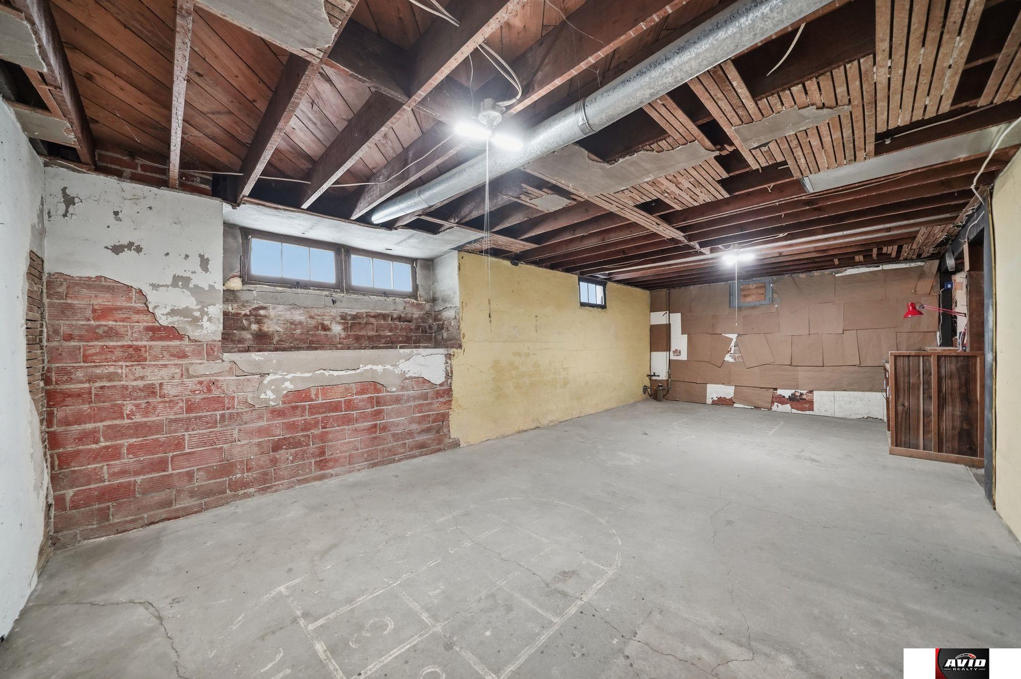 115 E 7th Street