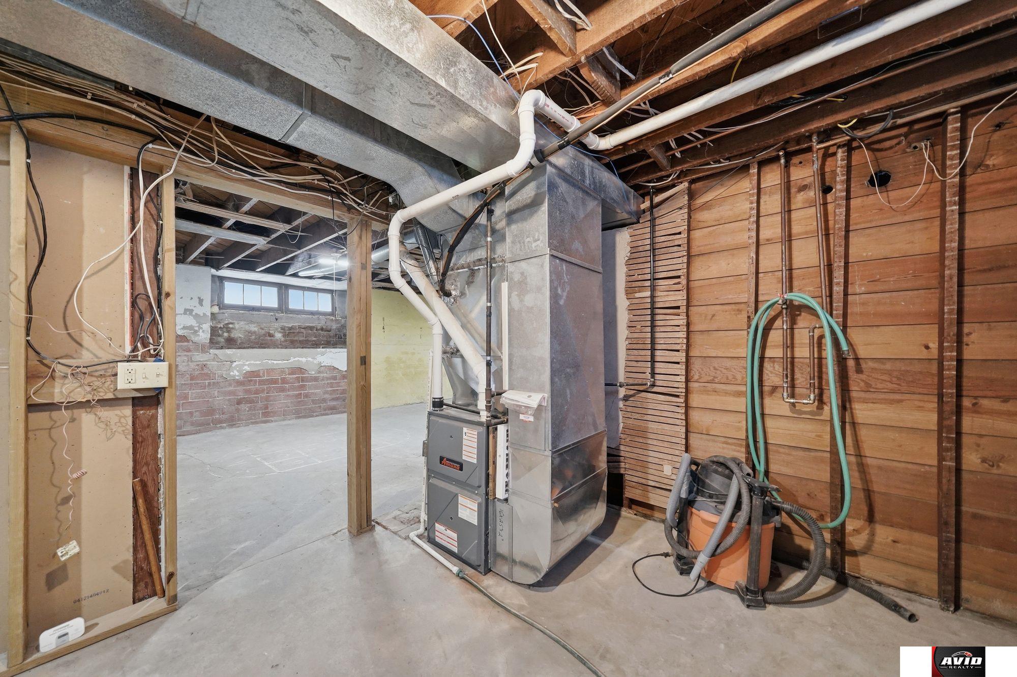 115 E 7th Street