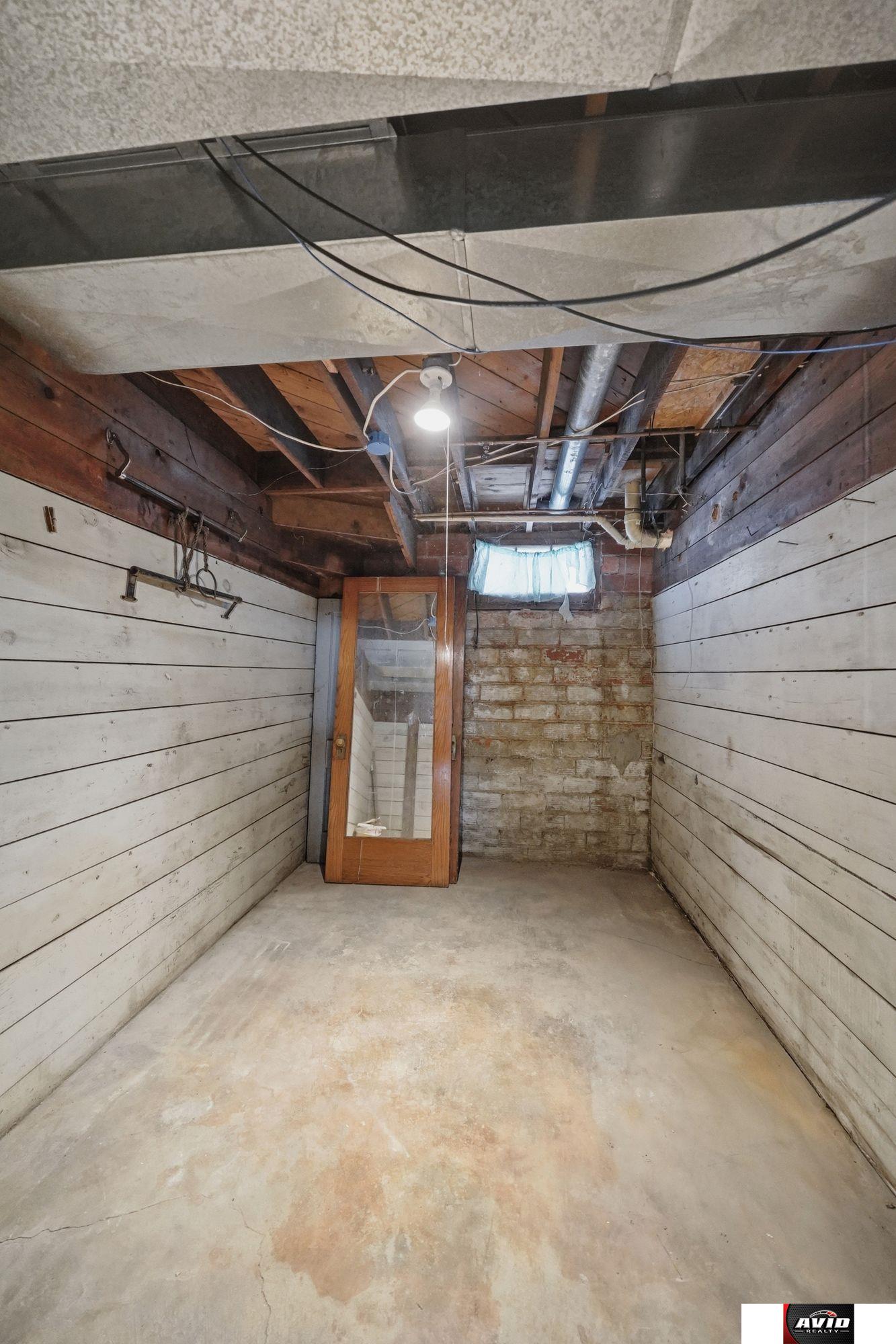115 E 7th Street