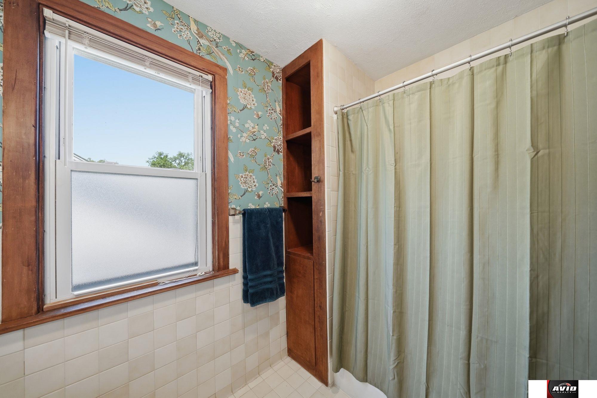 115 E 7th Street