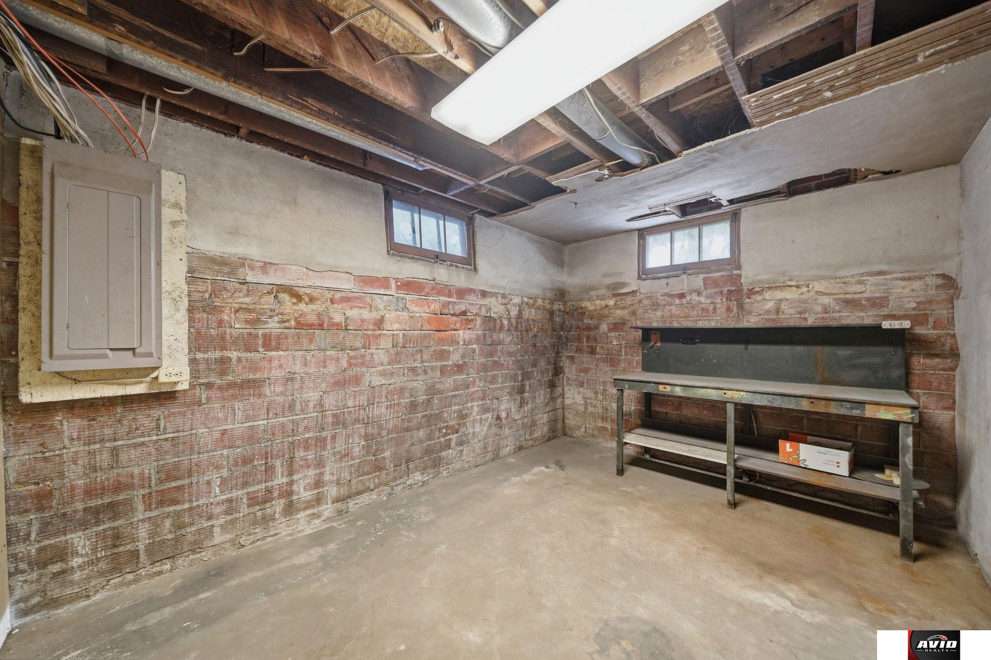 115 E 7th Street