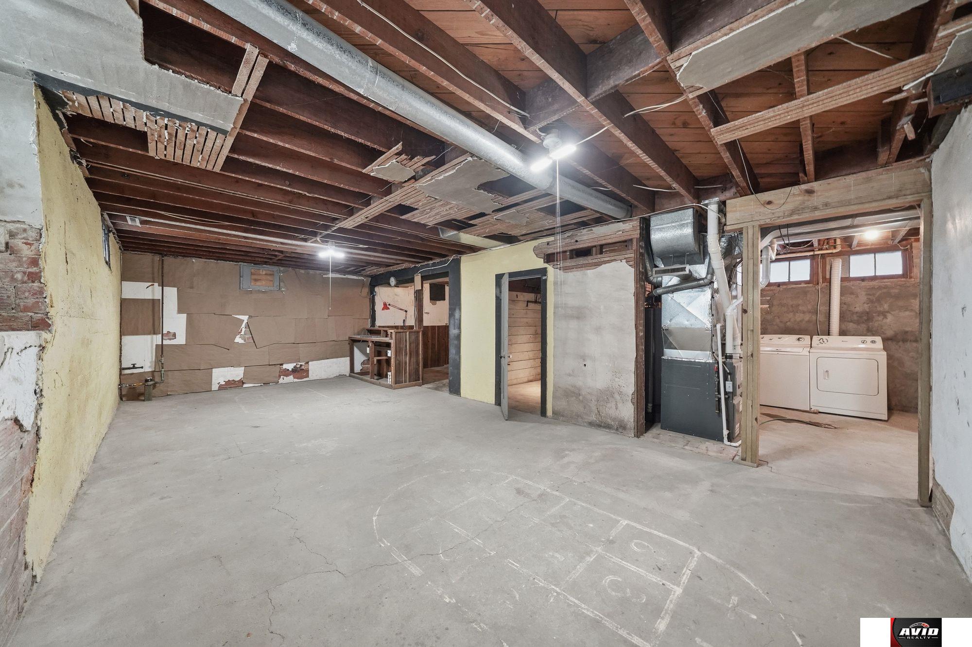 115 E 7th Street
