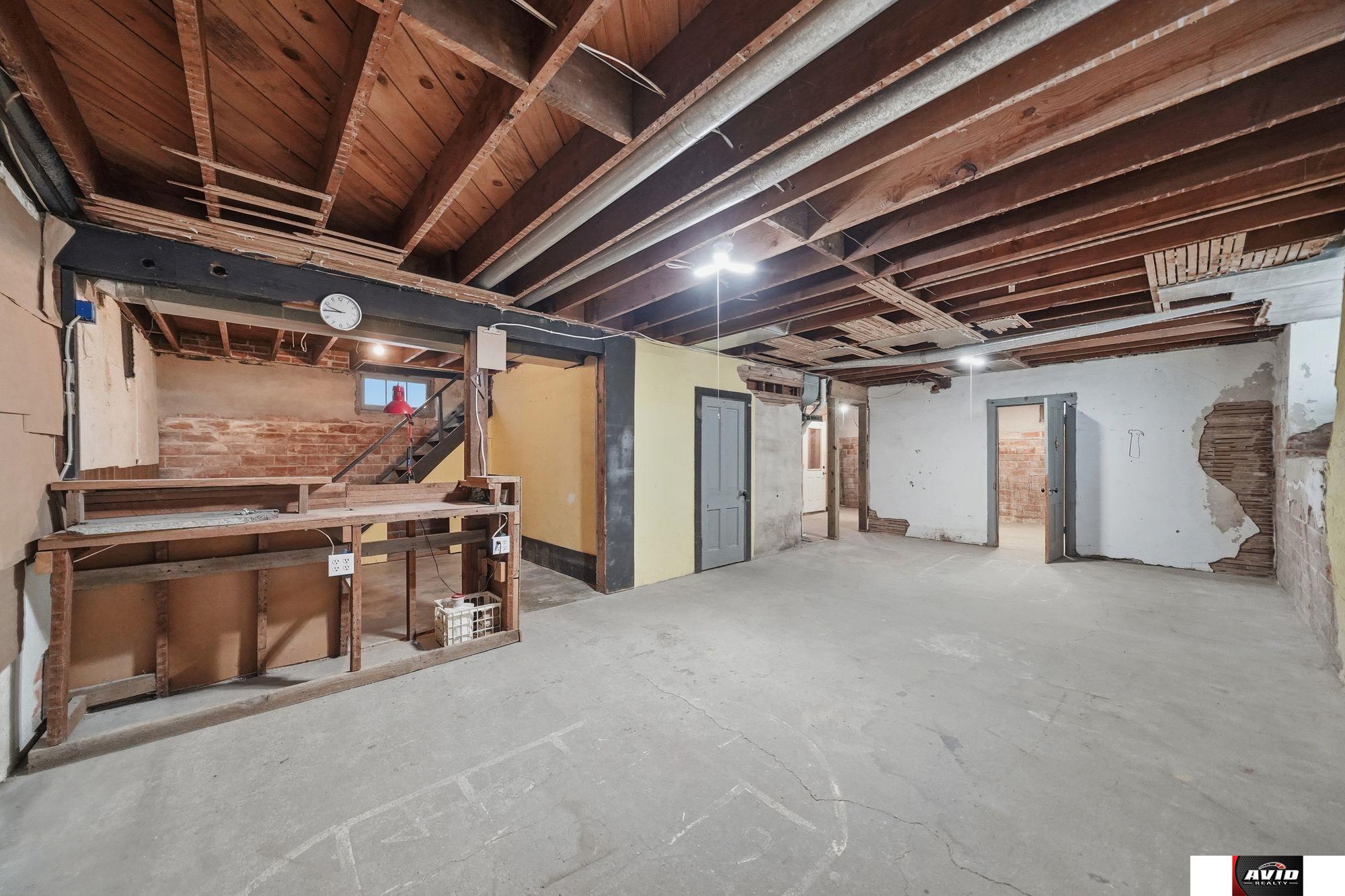 115 E 7th Street