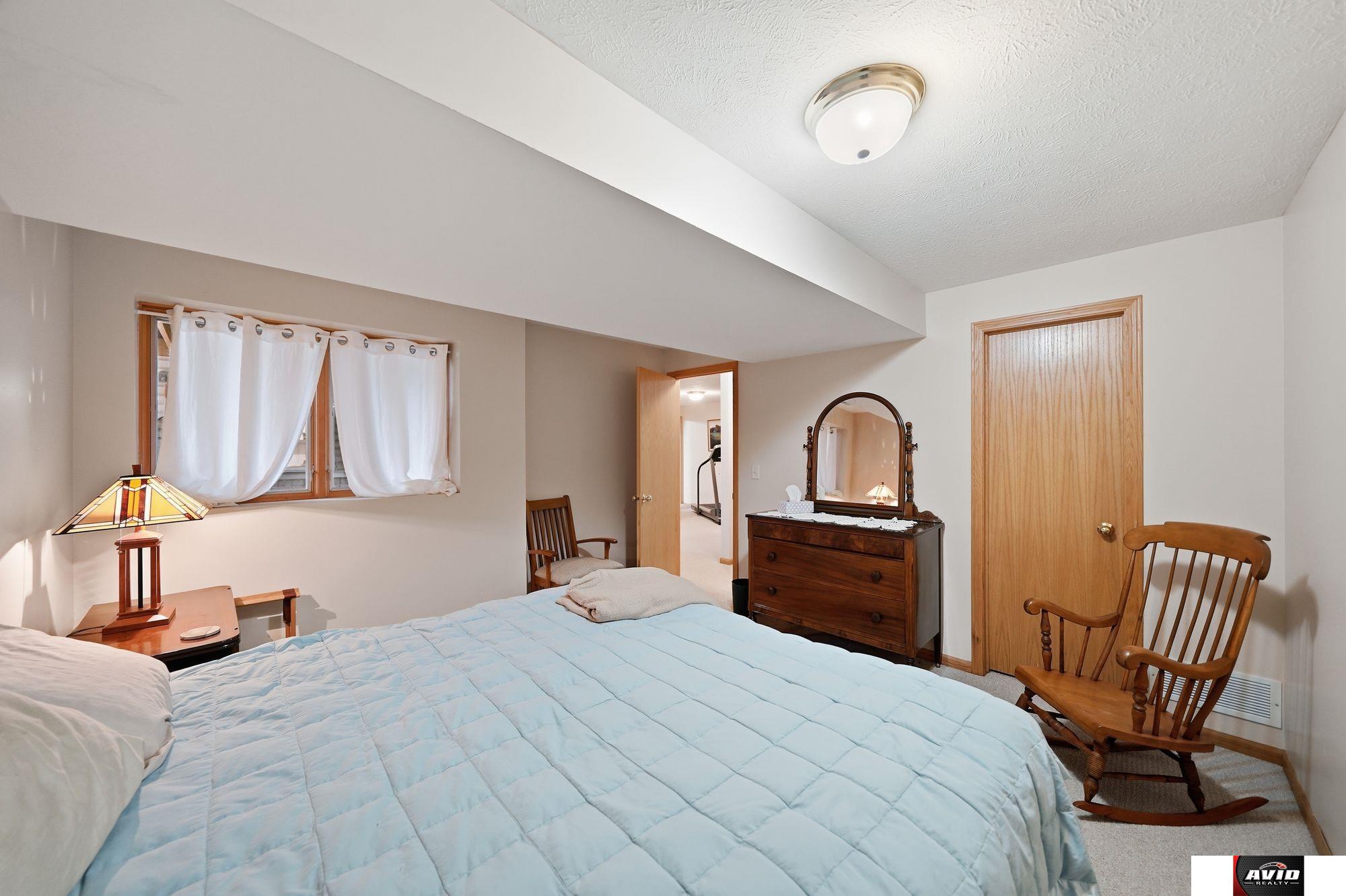 8111 Cheney Ridge Road