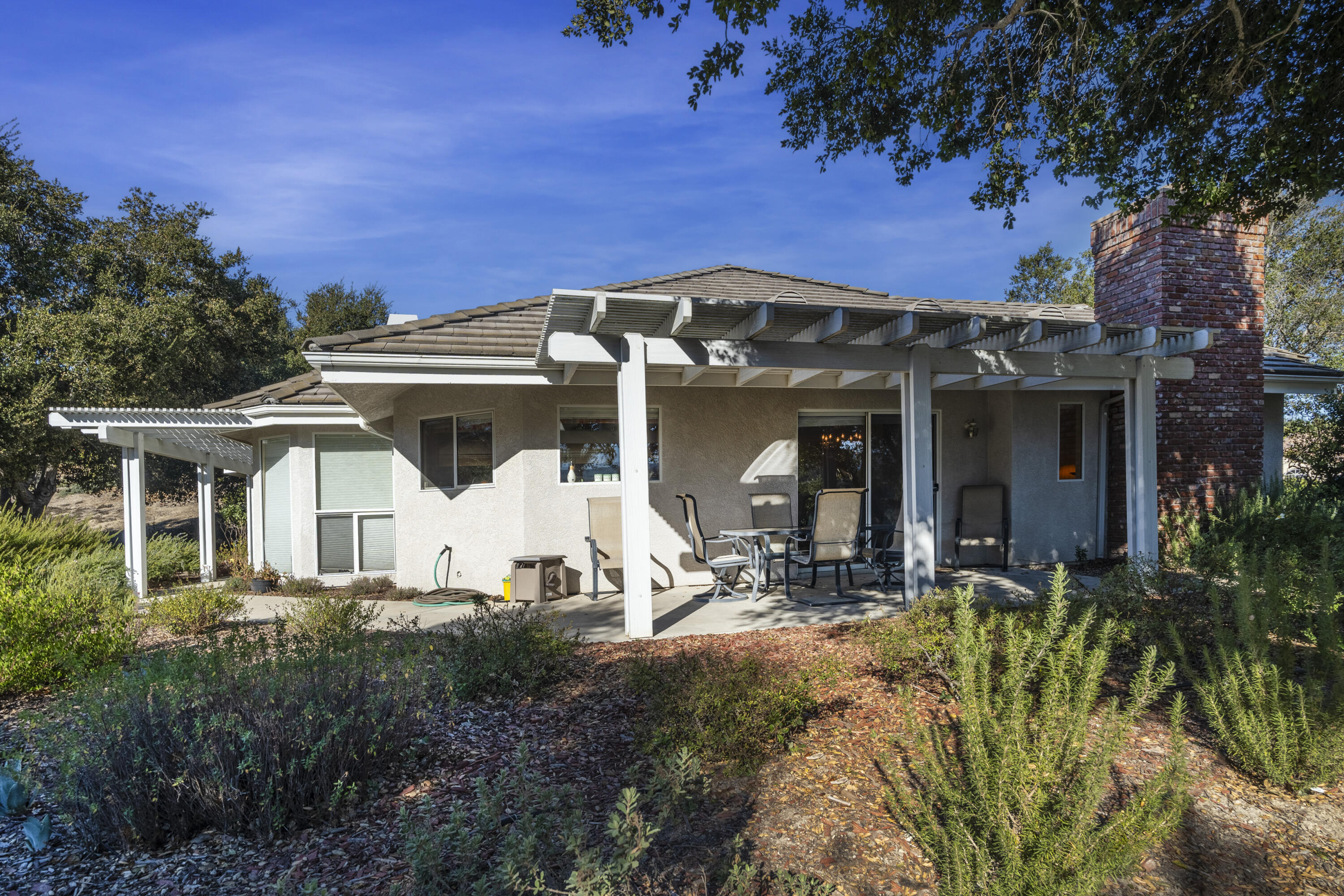 606 Aqueduct Way