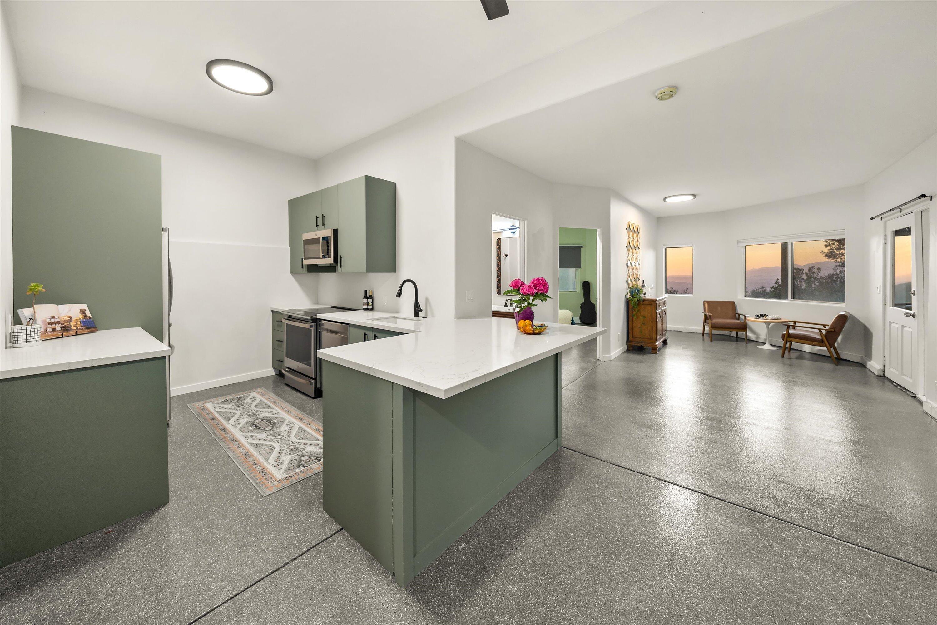 5150 E Camino Cielo