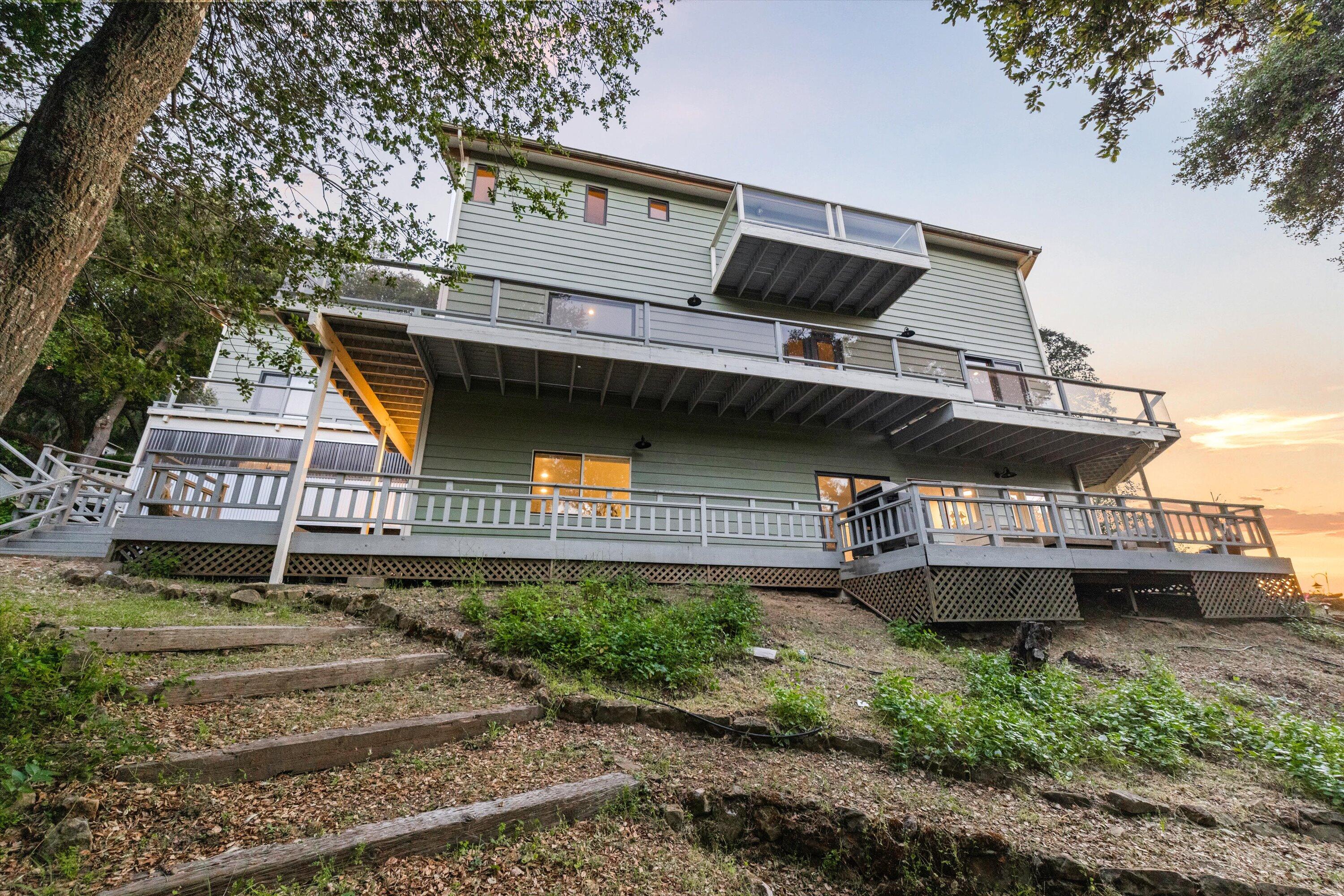 5150 E Camino Cielo