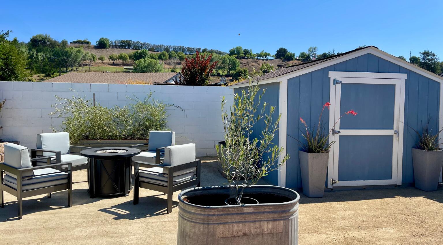 433 Dania Avenue