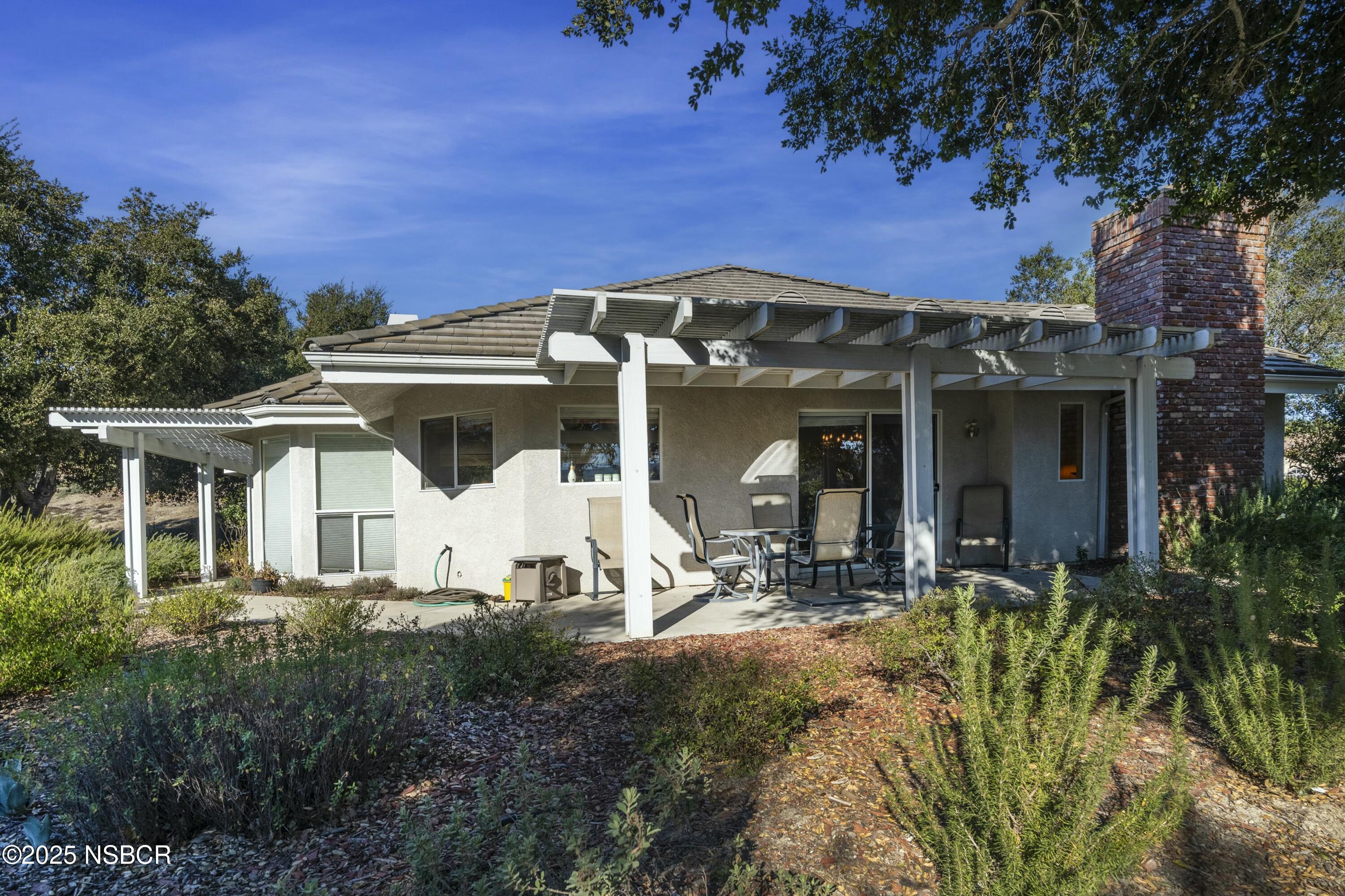 606 Aqueduct Way