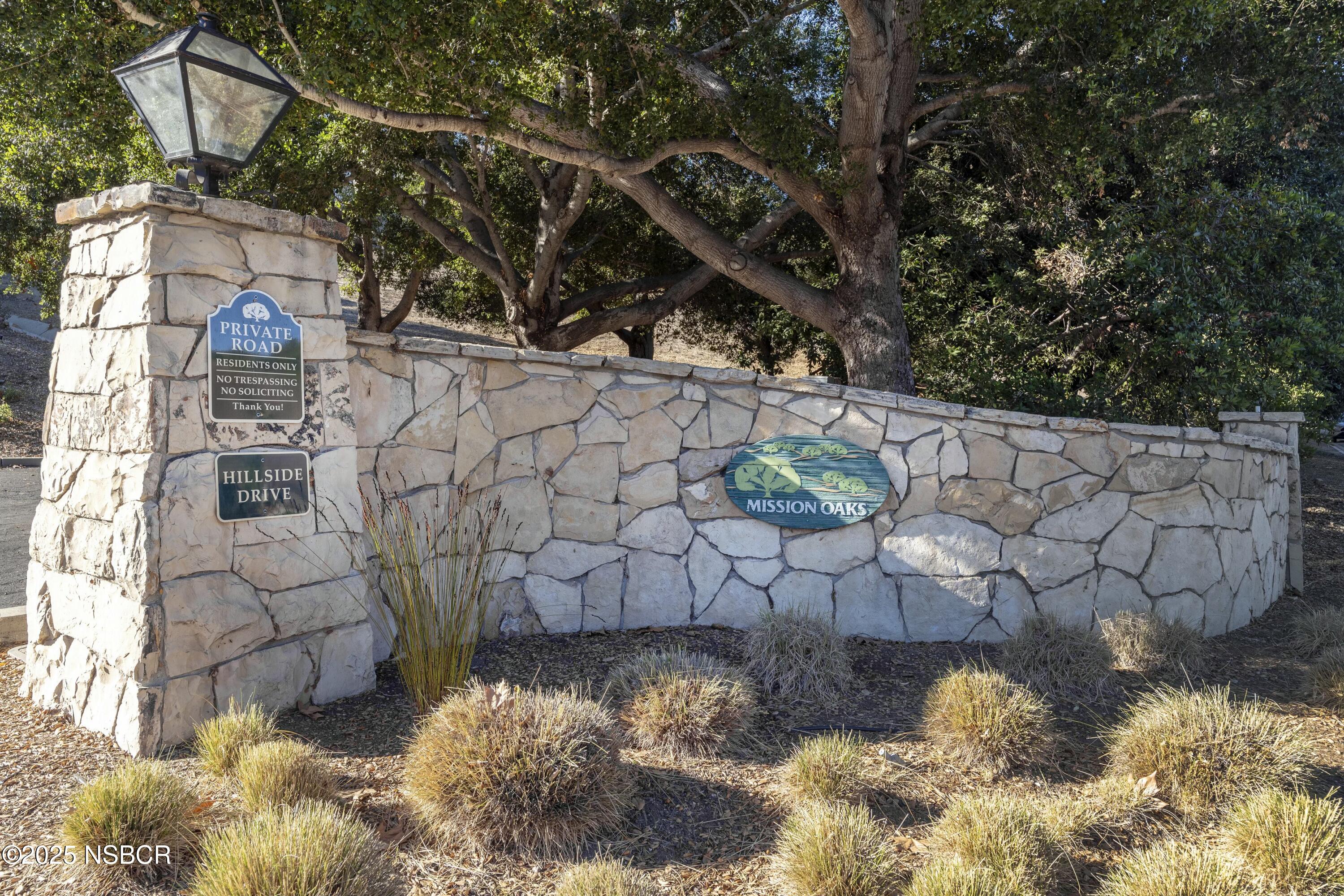 606 Aqueduct Way