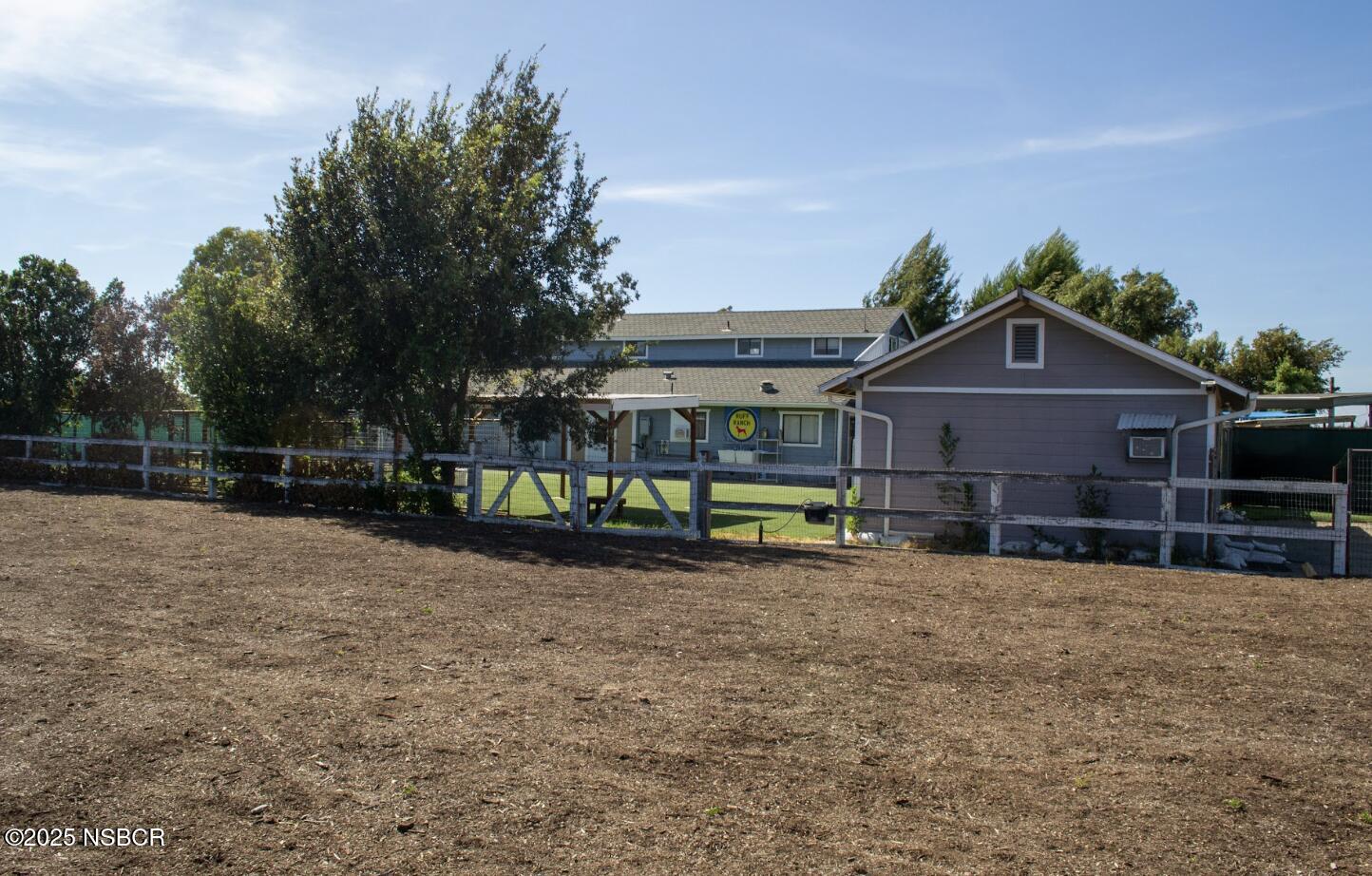 1551-1553 Meadowvale Road