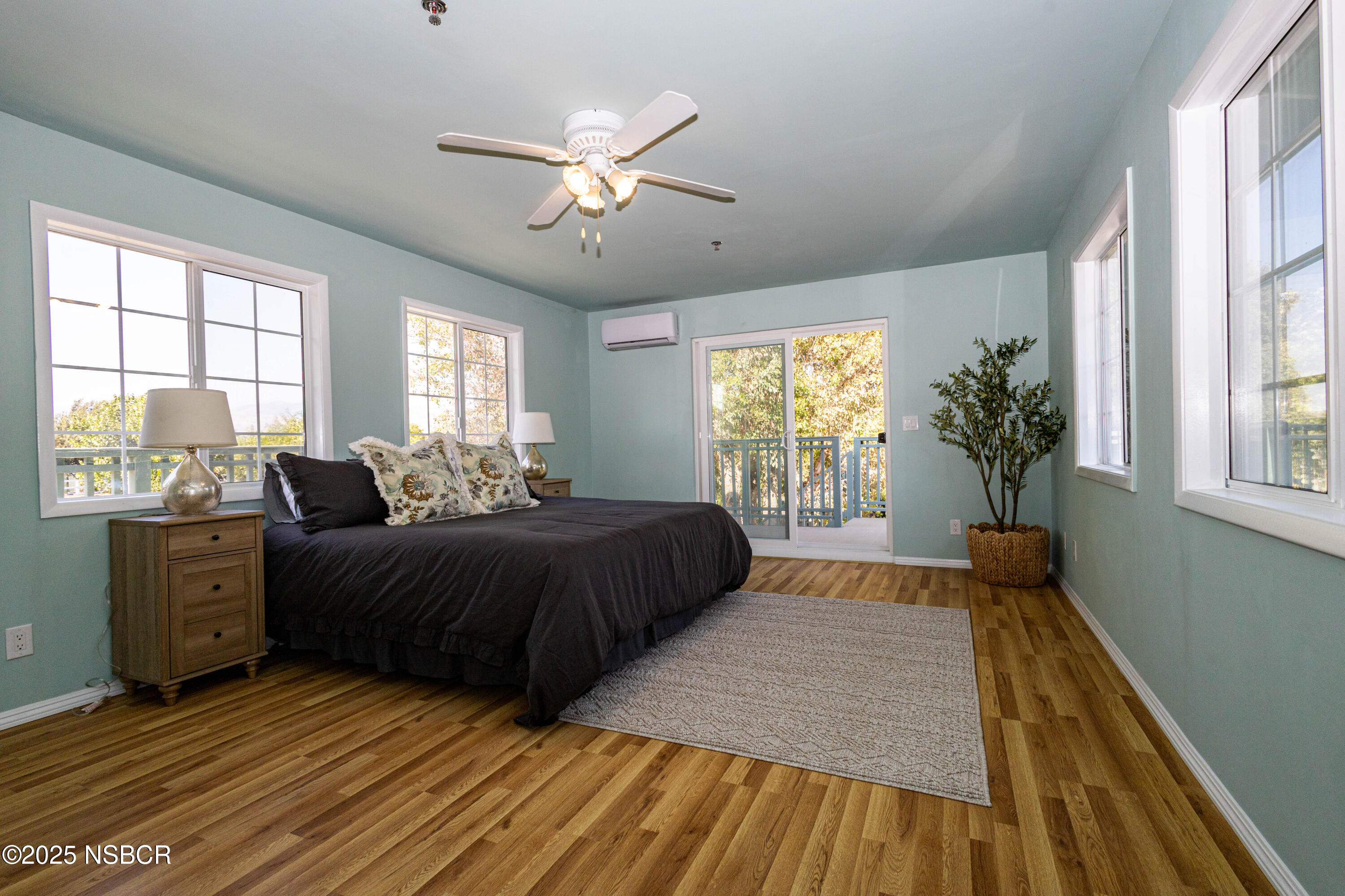 1551-1553 Meadowvale Road