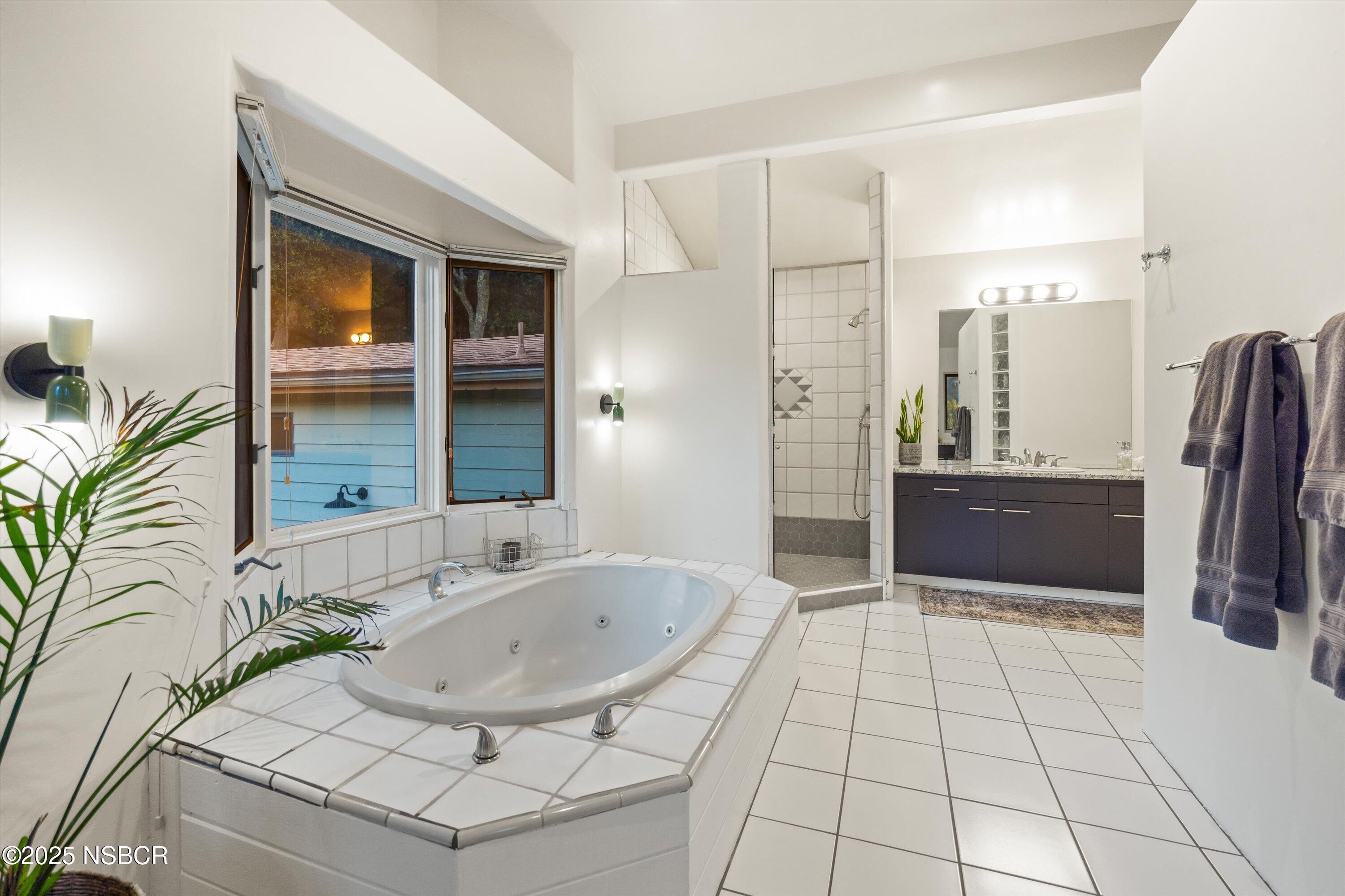 5150 E E Camino Cielo