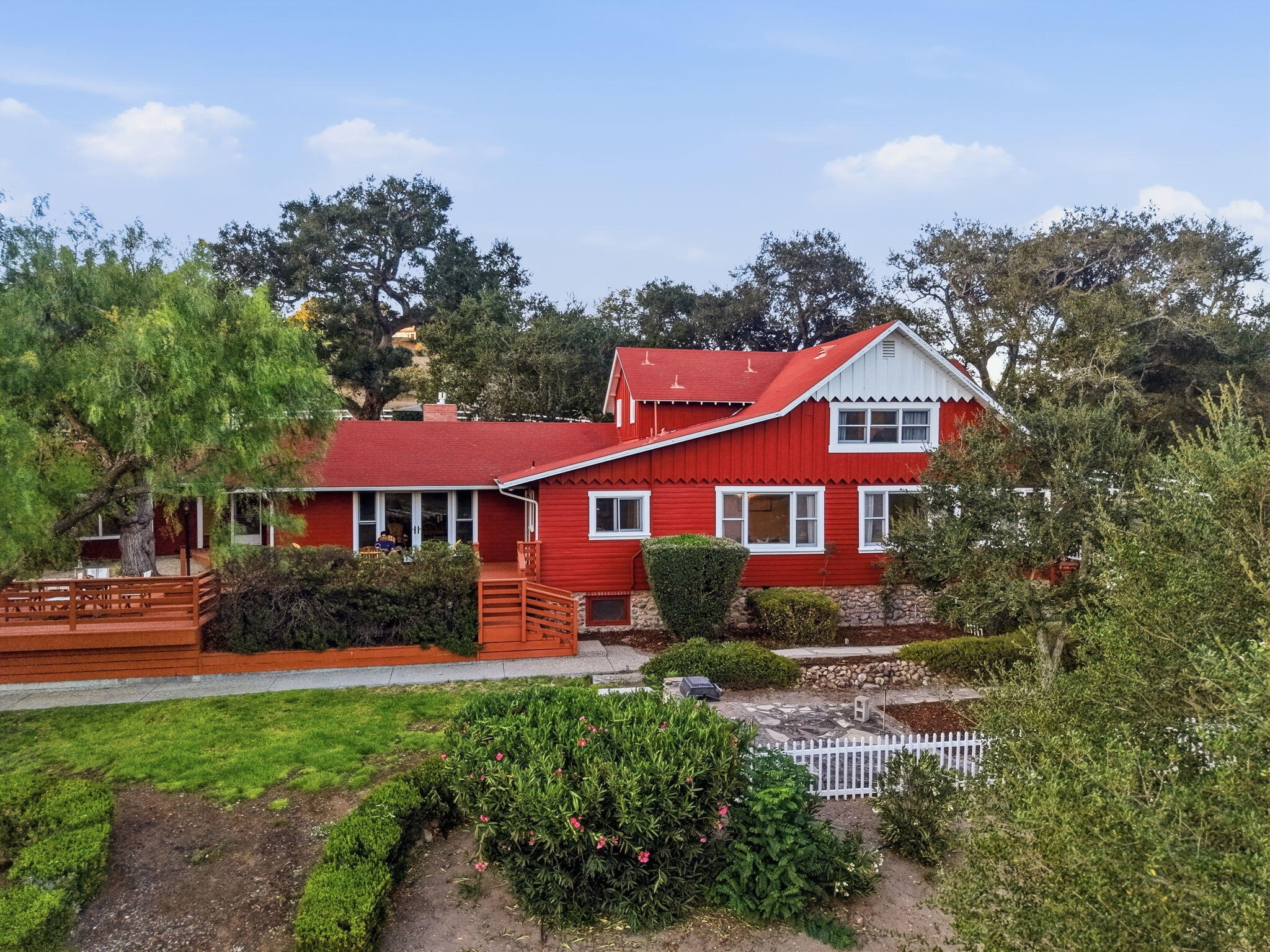 1245 Fredensborg Canyon Road
