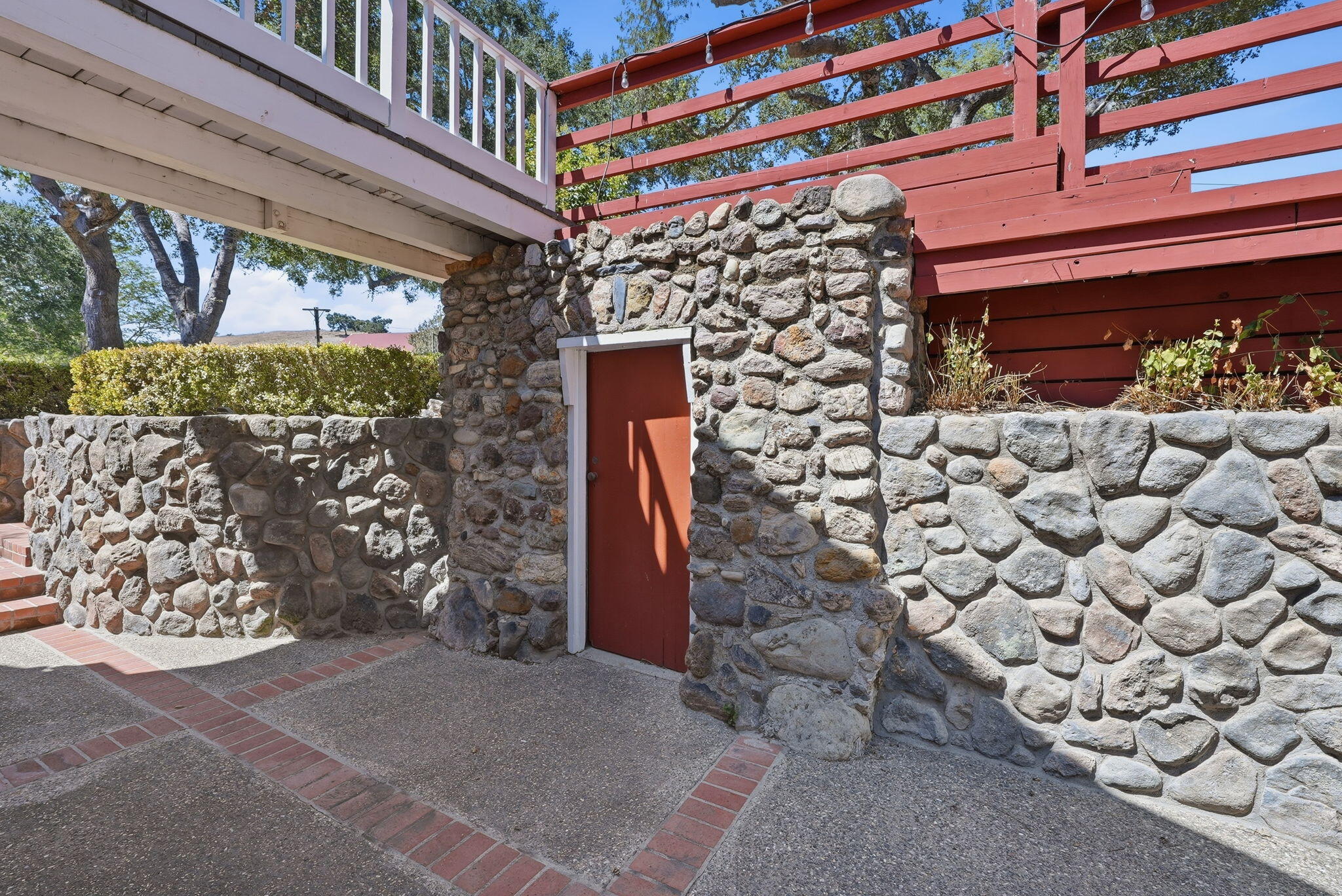 1245 Fredensborg Canyon Road