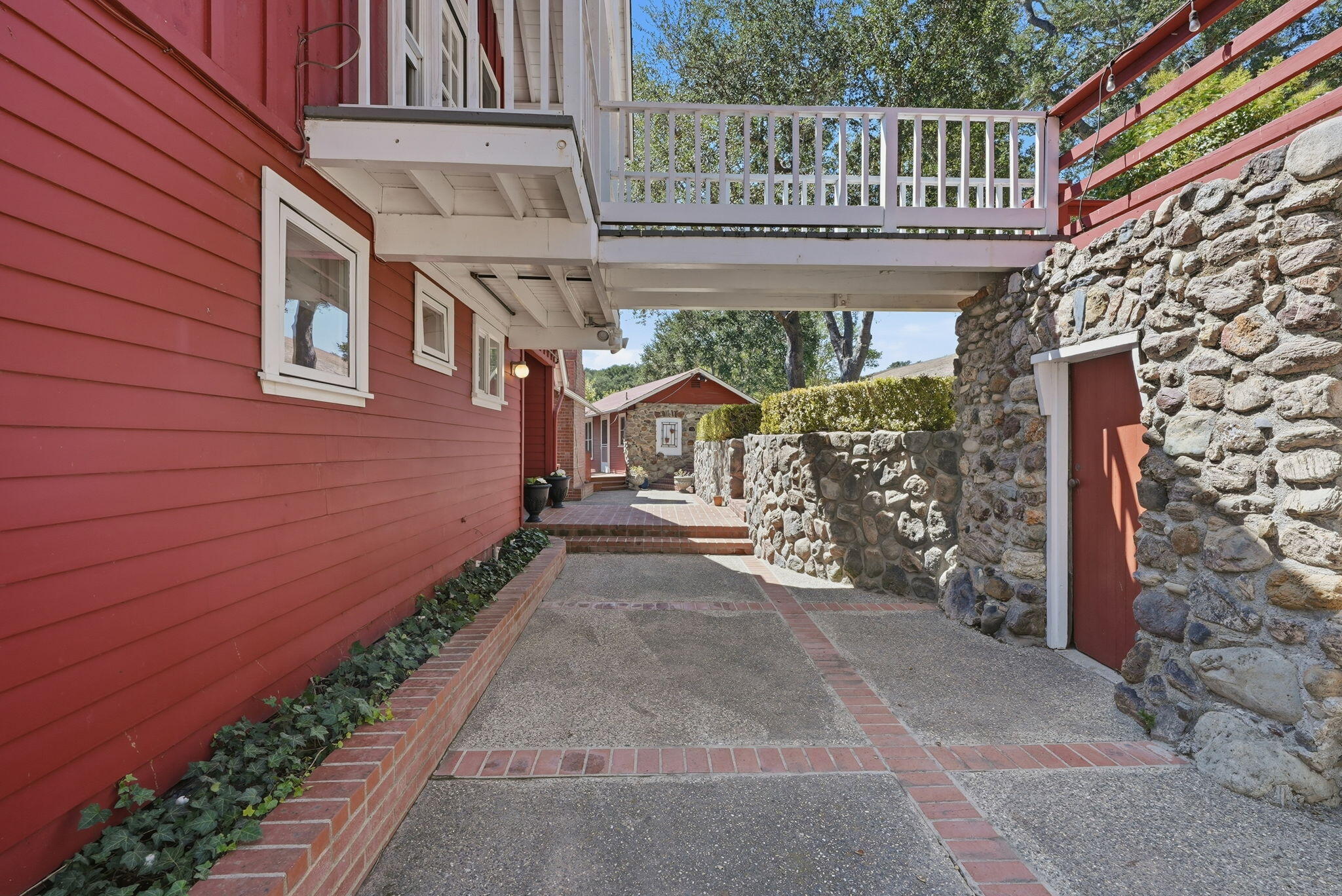 1245 Fredensborg Canyon Road
