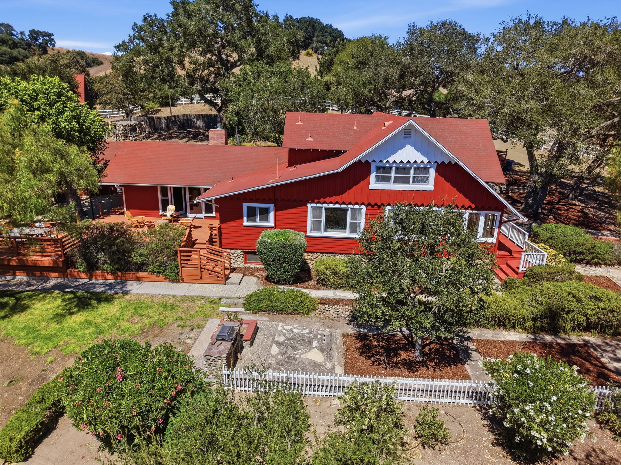 1245 Fredensborg Canyon Road