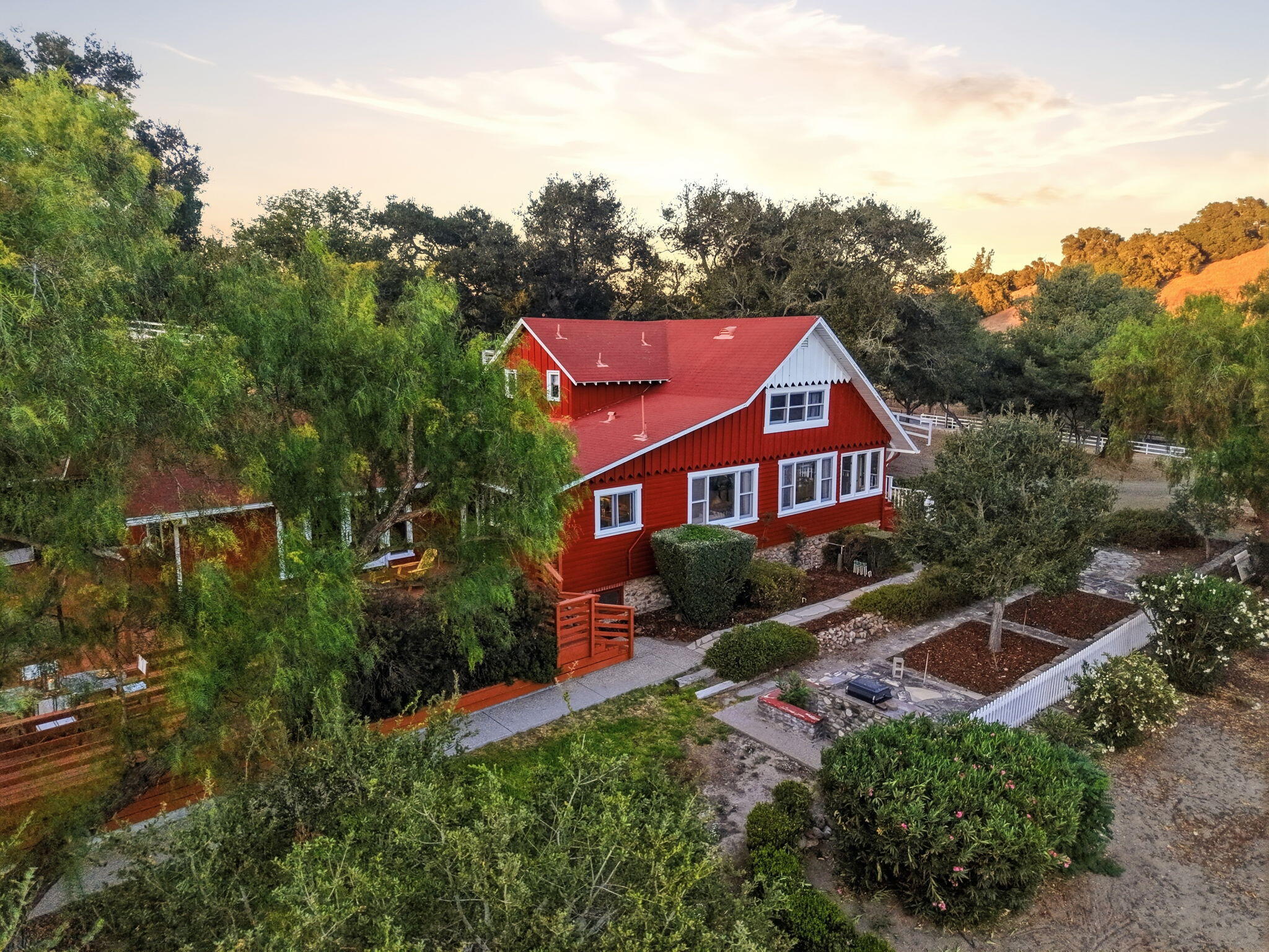 1245 Fredensborg Canyon Road