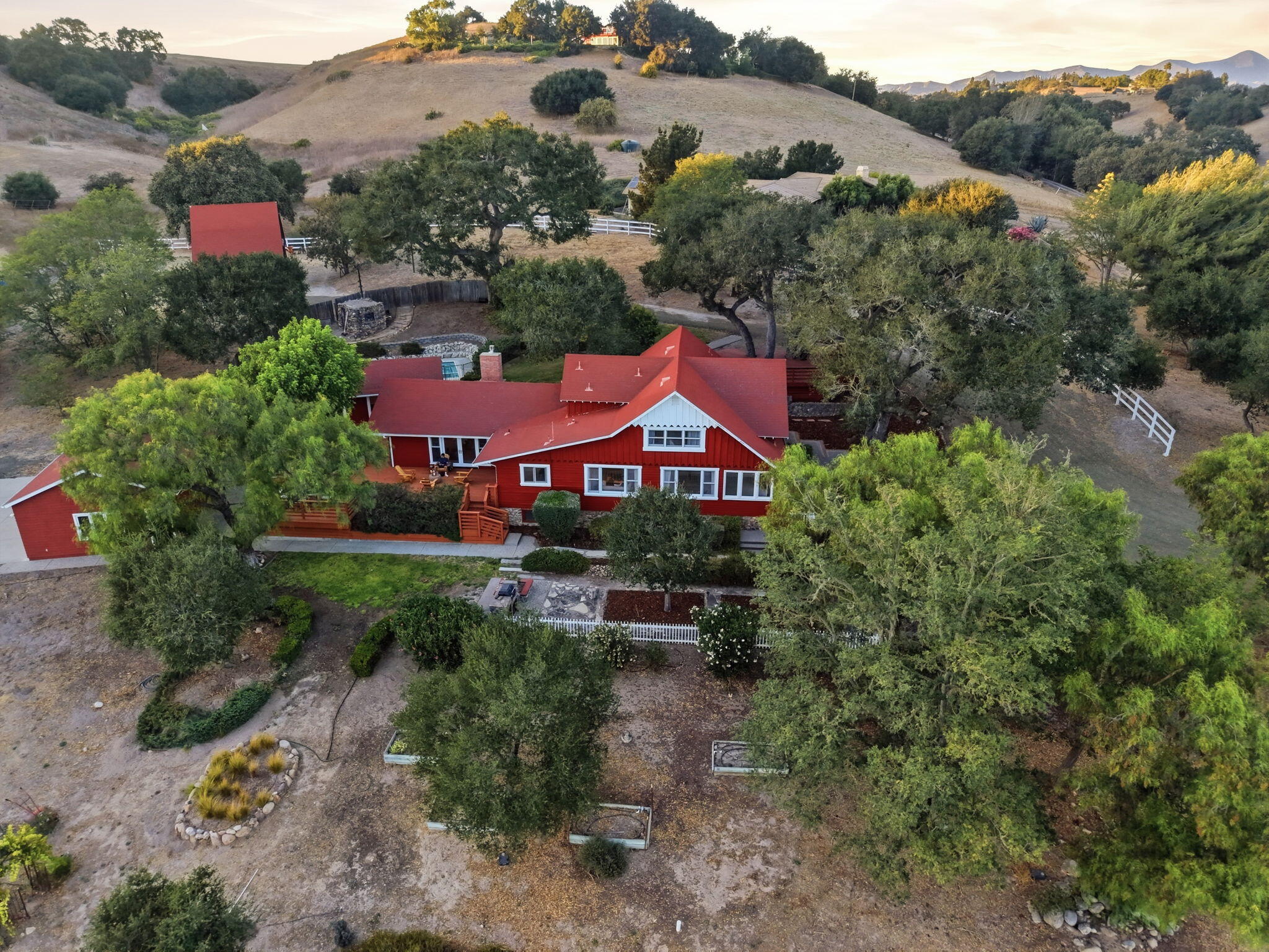 1245 Fredensborg Canyon Road