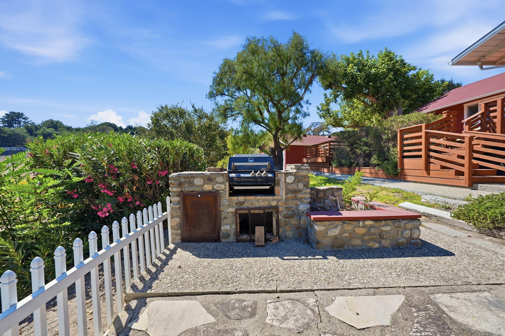 1245 Fredensborg Canyon Road