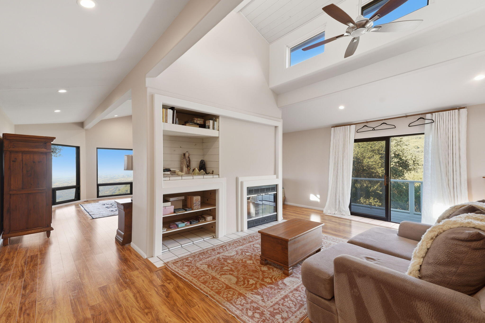 5150 E Camino Cielo